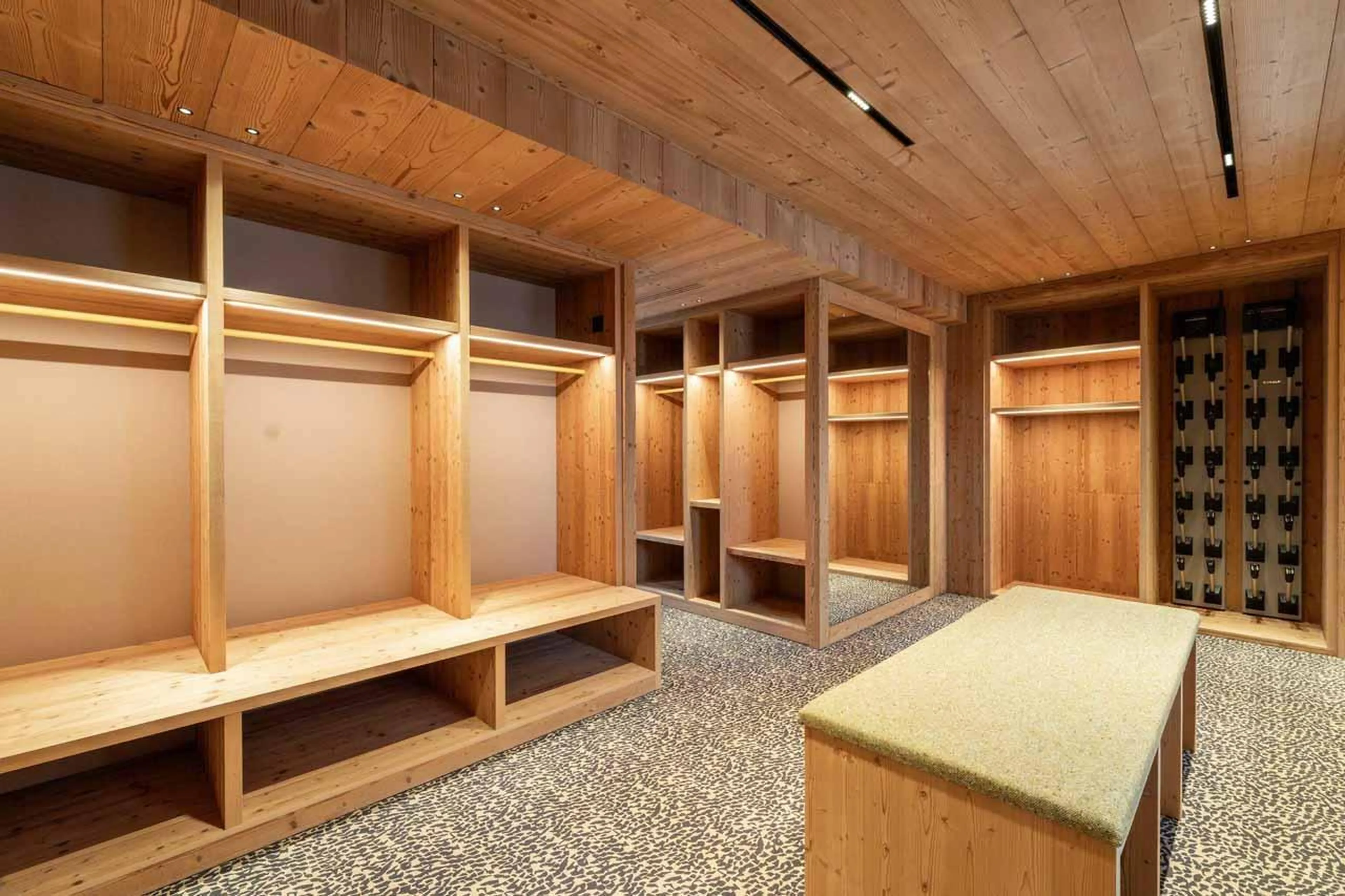 Plentiful storage and bench in Chalet Khoton, Courchevel Le Praz