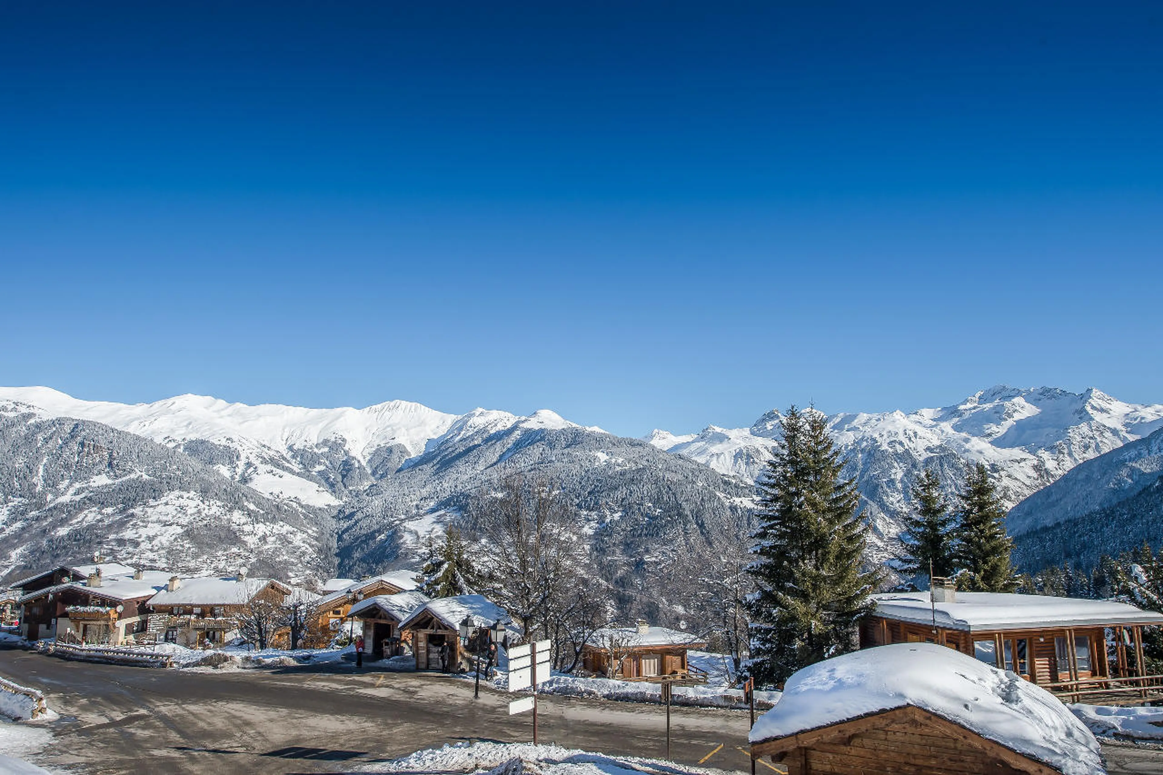 Chalet Kibo only 50 metres from slopes in Courchevel 1550