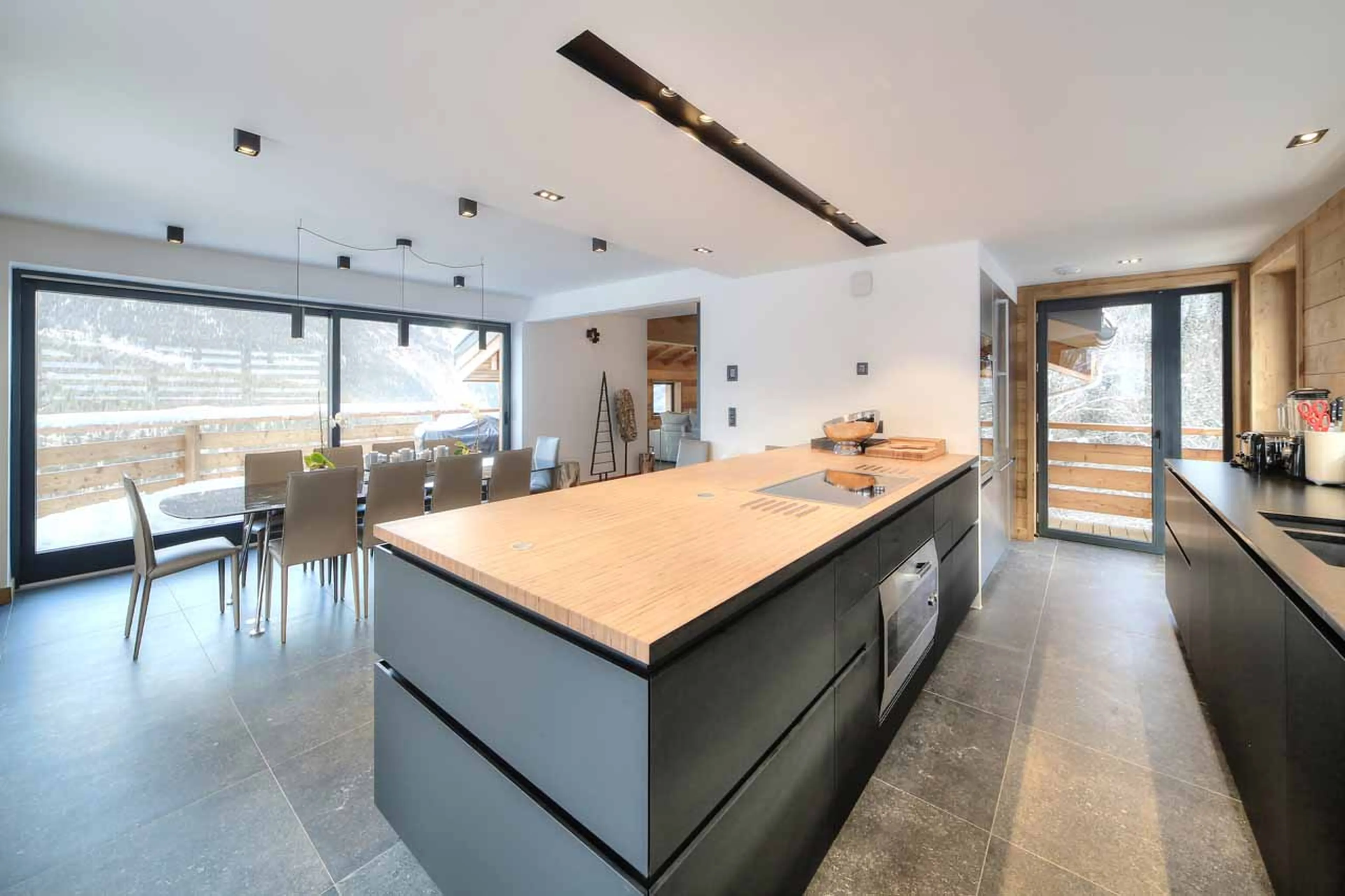 Kitchen and dining area at Chalet Kuma in Chamonix