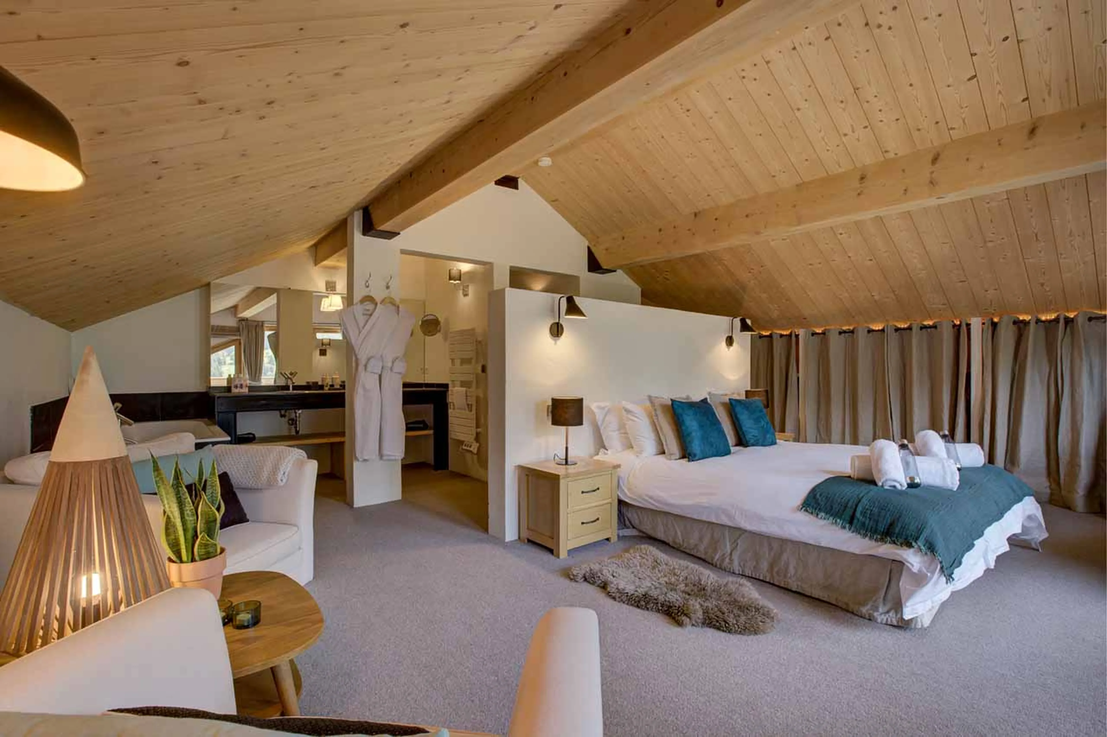 Bedroom one at Chalet La Chouette in Meribel