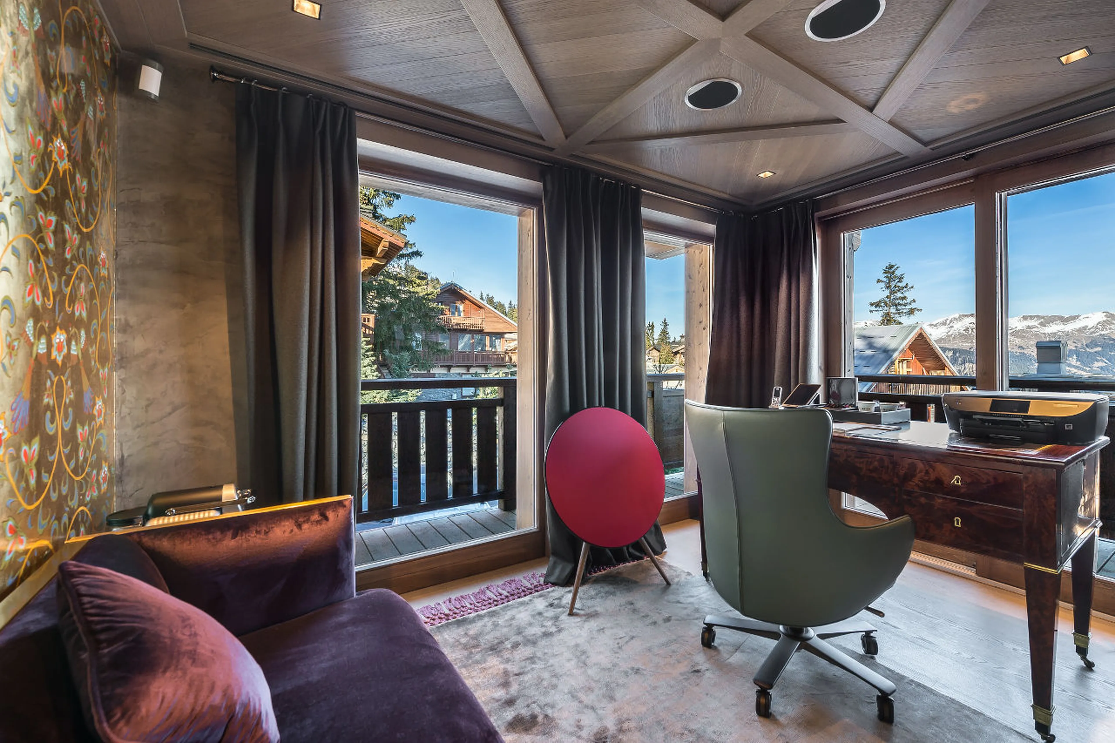 Office area in master bedroom of La Datcha in Courchevel 1850
