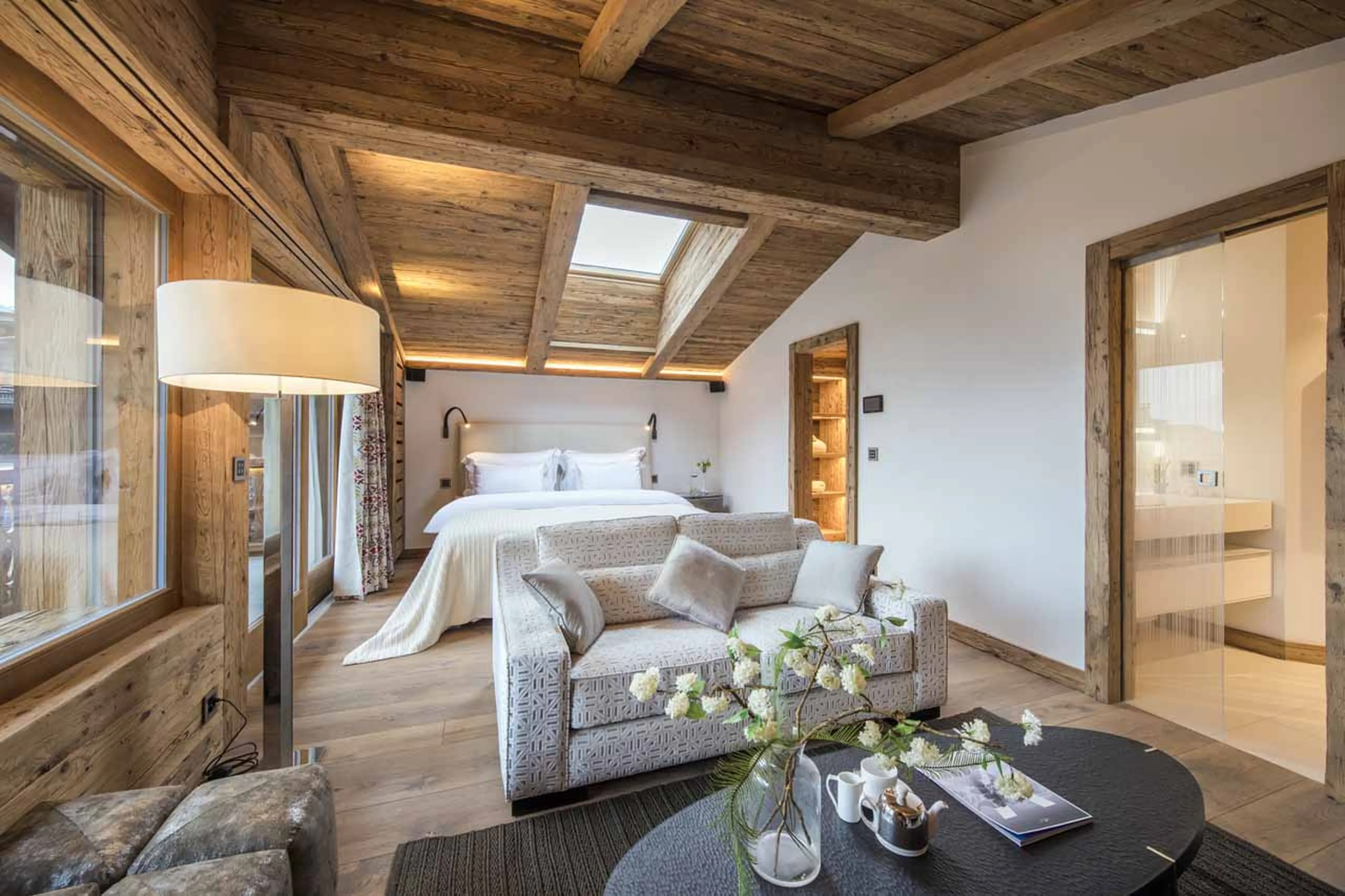 Master suite at Chalet La Datcha in Verbier