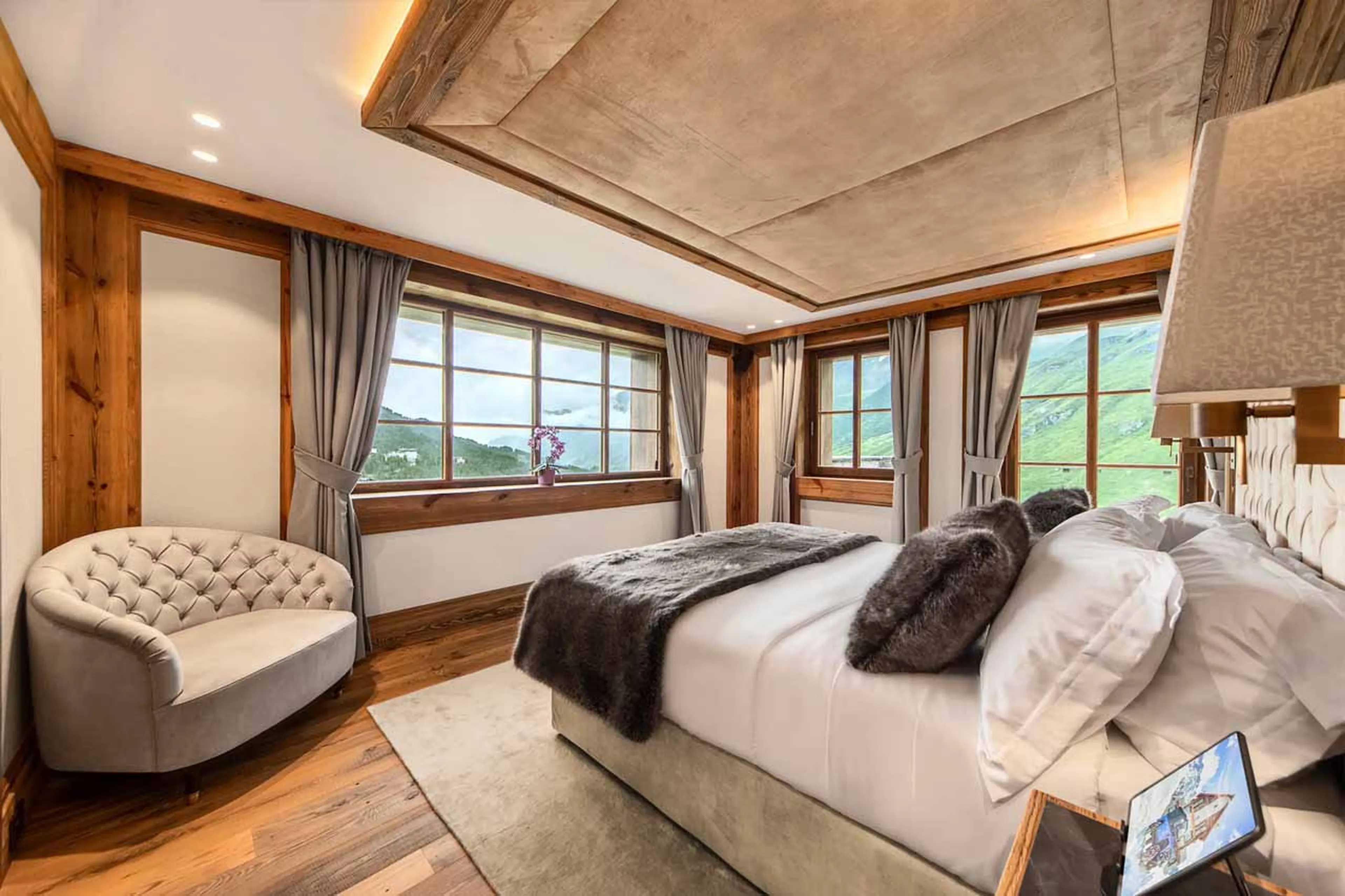 Access to private terrace from suite at Chalet La Fenice in Cervinia