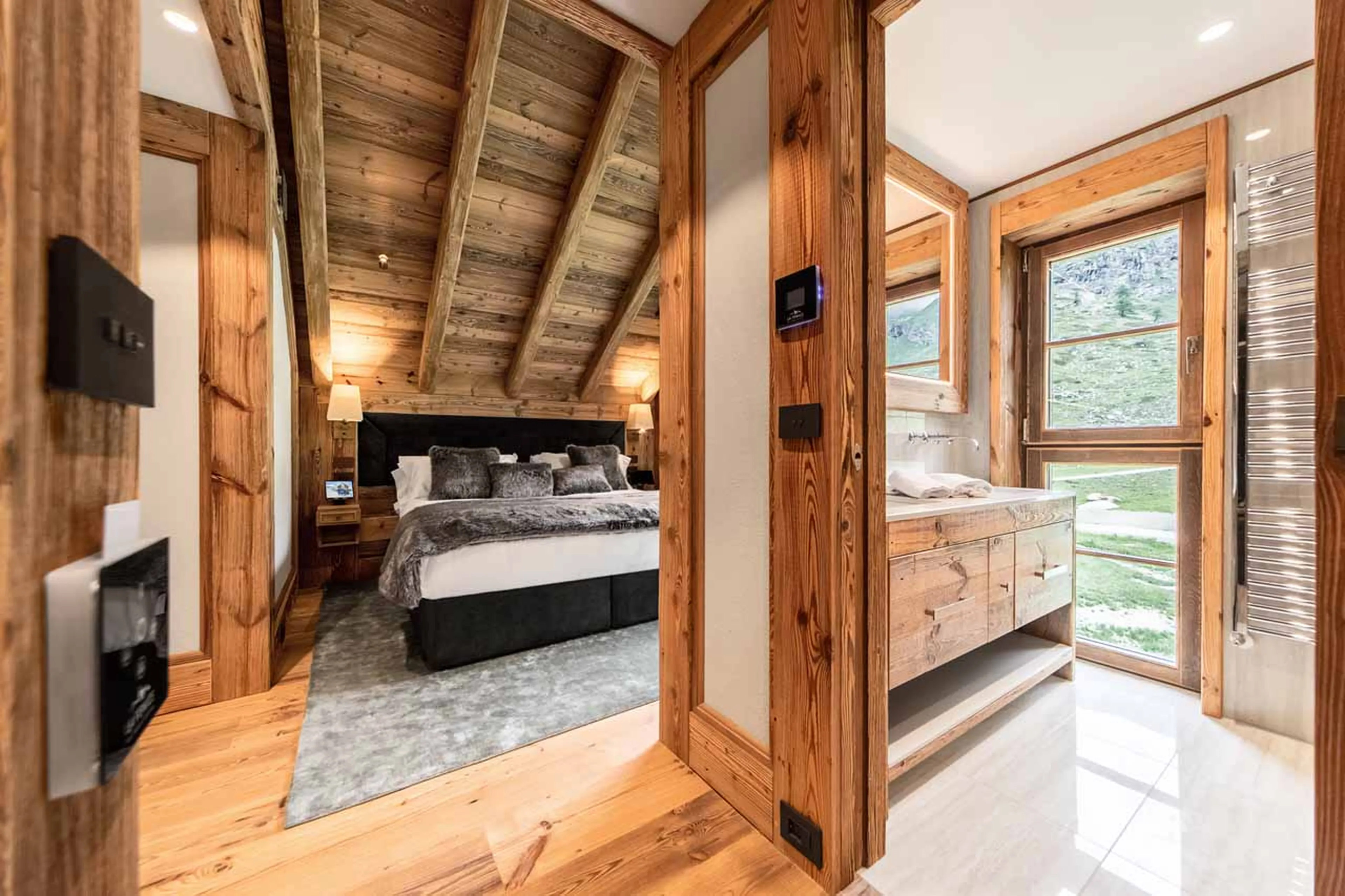 En-suite shower room at Chalet La Fenice in Cervinia