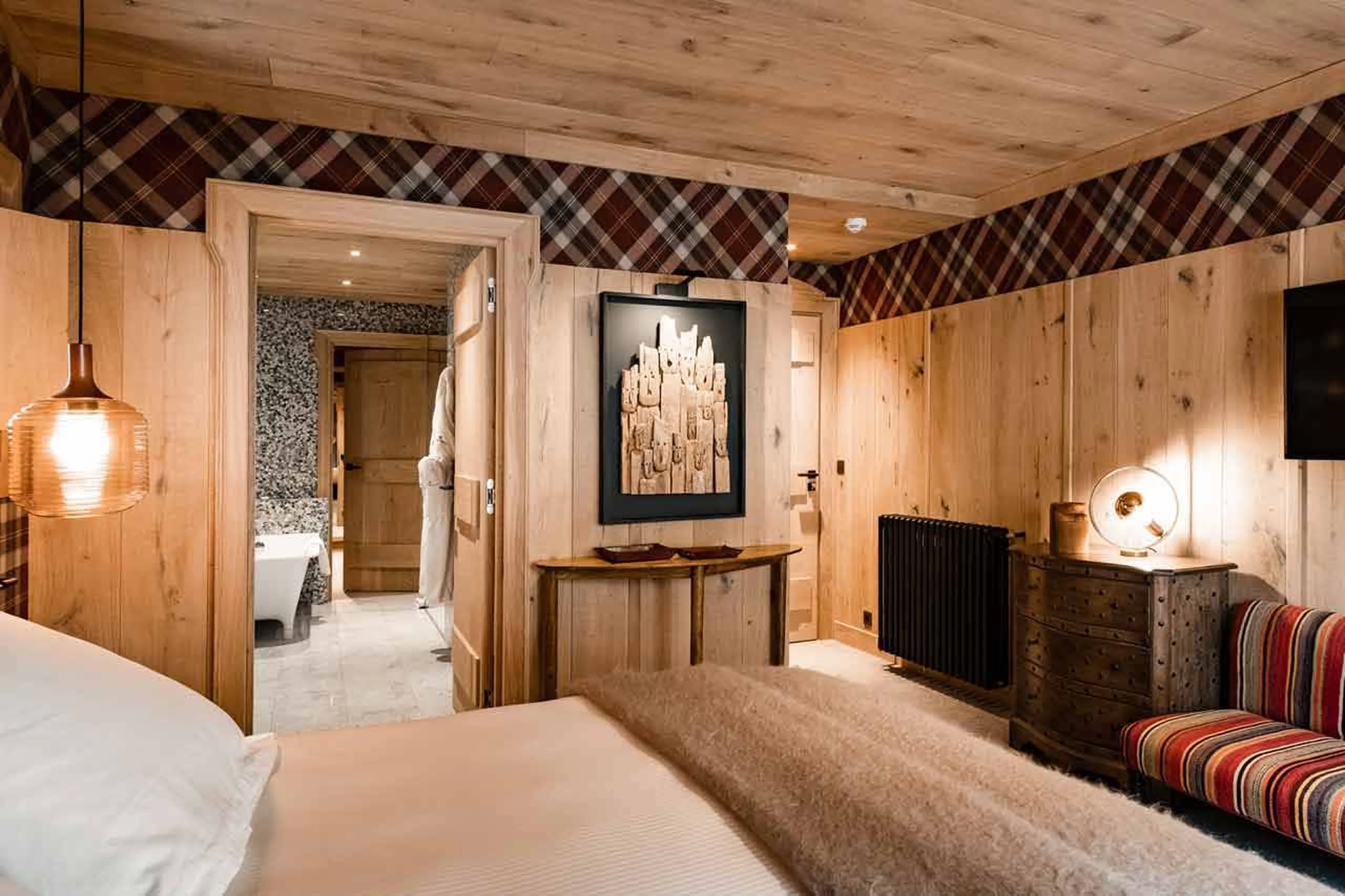 Double or twin beds in master suite at Chalet La Grange in Val d'Isere