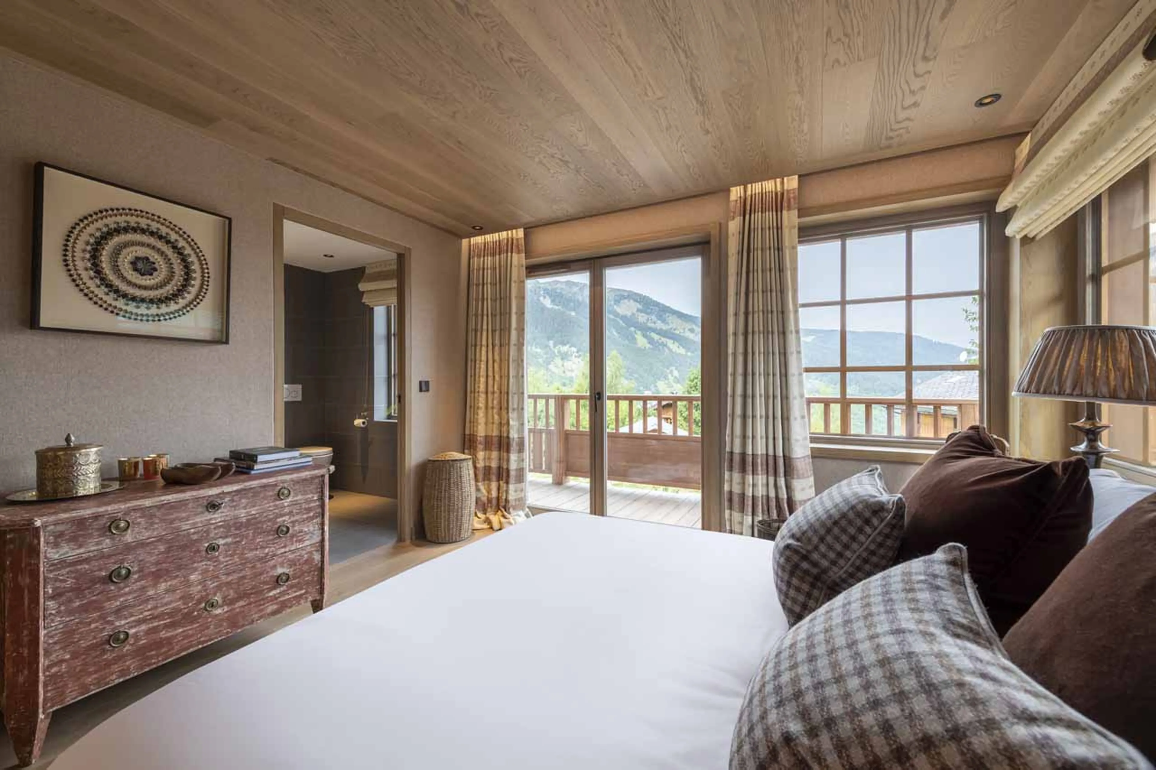 Shared balcony at Chalet La Loze in Meribel