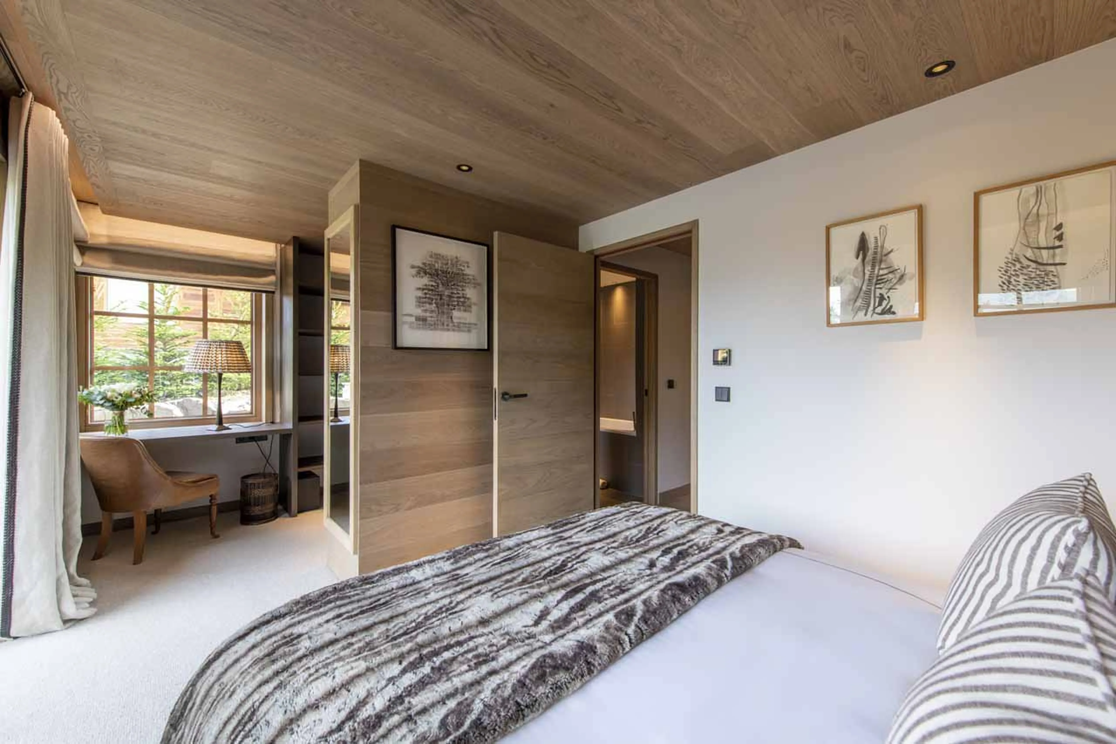 Access to shared bathroom at Chalet La Loze in Meribel