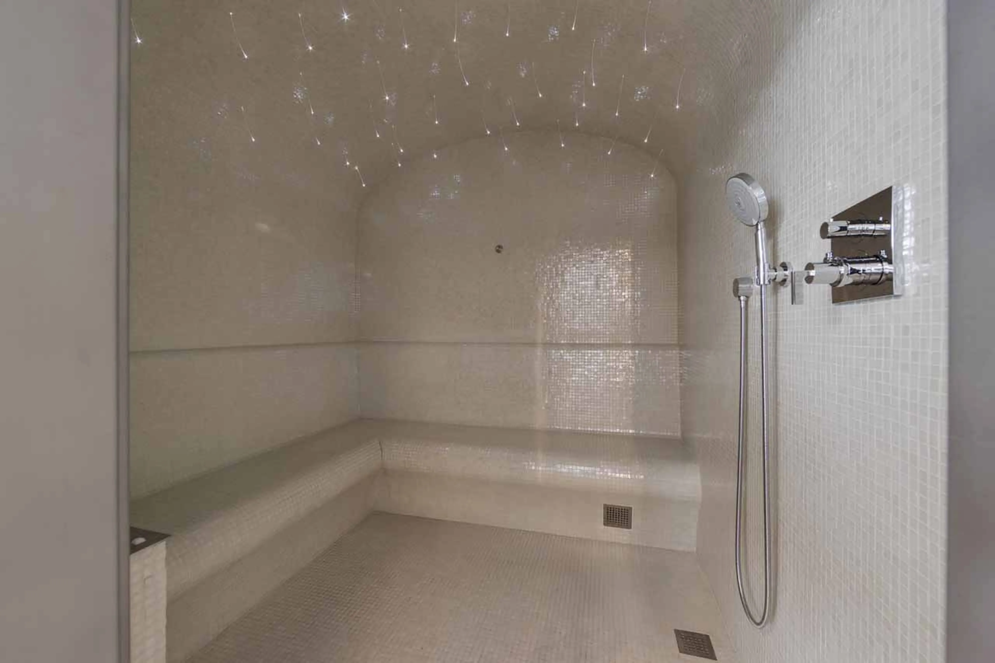 Hammam at Chalet La Reserve in Val d'Isere