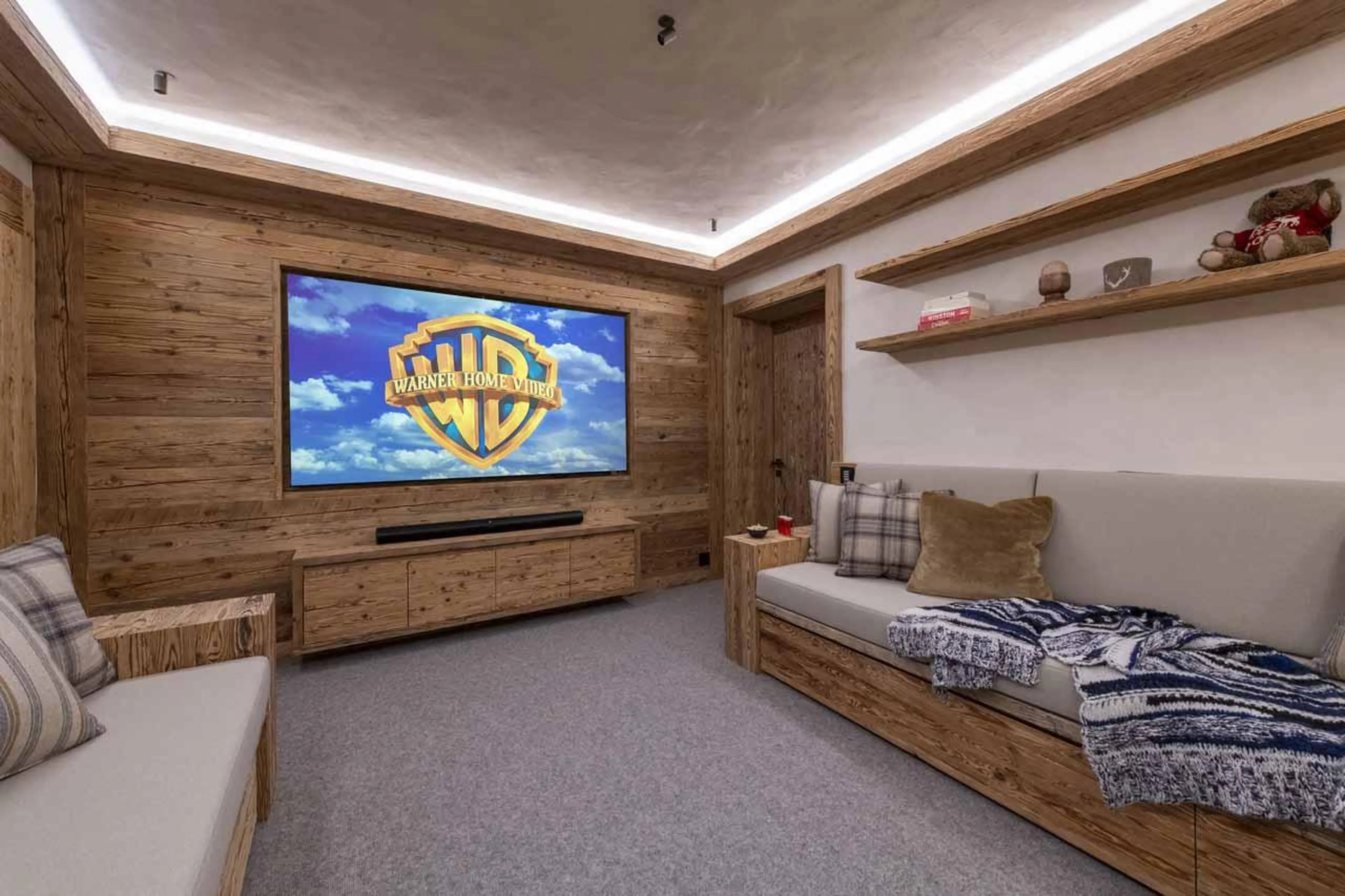 Cinema room in Chalet La Rochette, Verbier