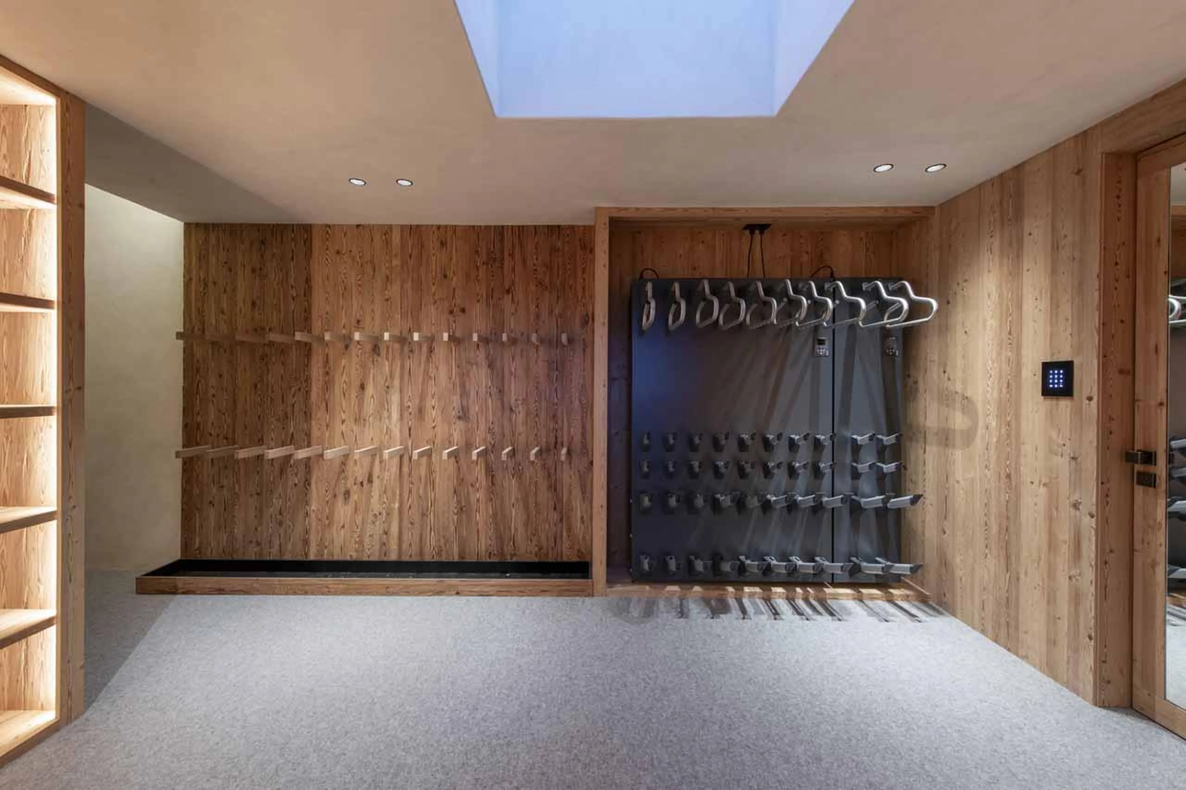 Ski room in Chalet La Rochette, Verbier