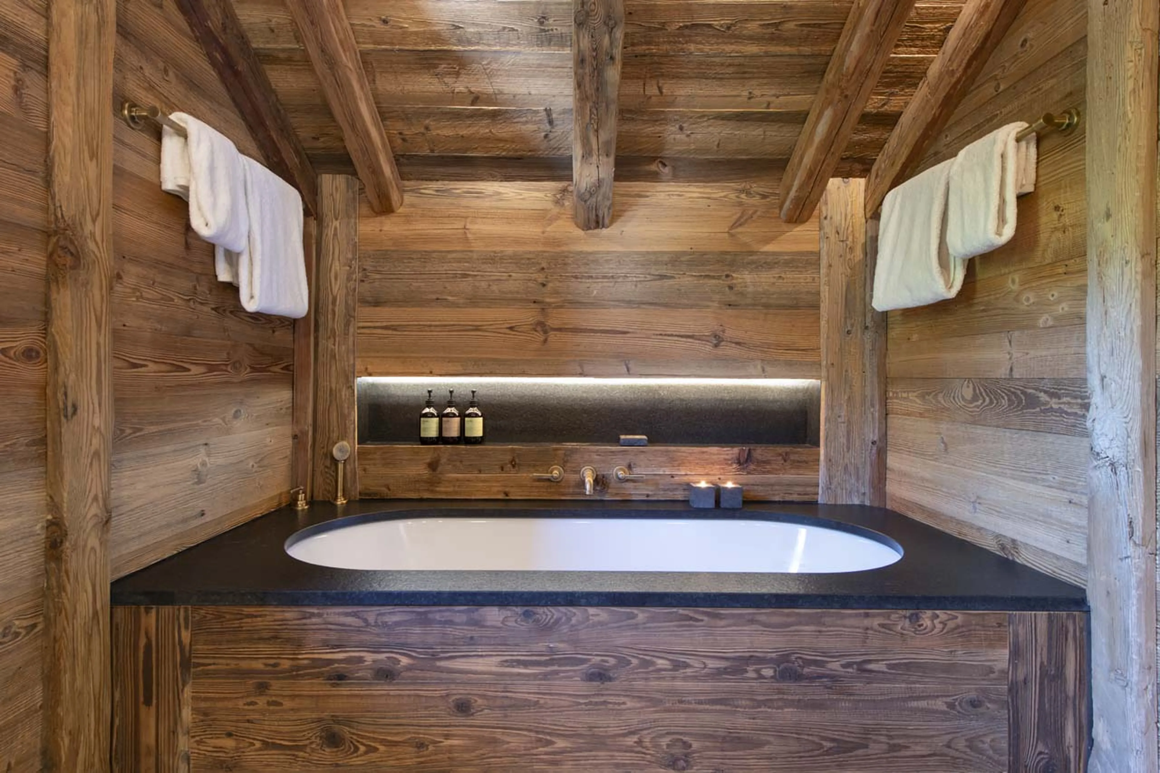 Bathtub in Chalet La Taniere, Meribel