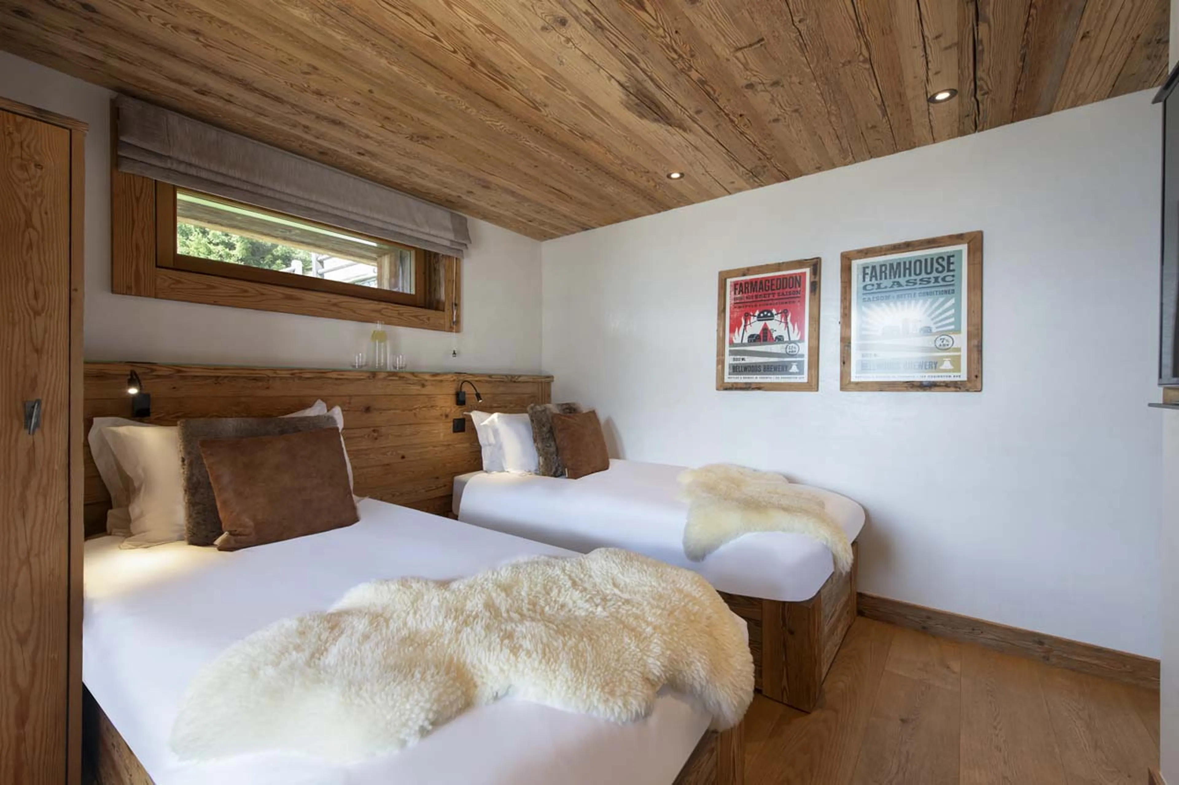 Double bedroom on first floor of Chalet La Vigne in Verbier