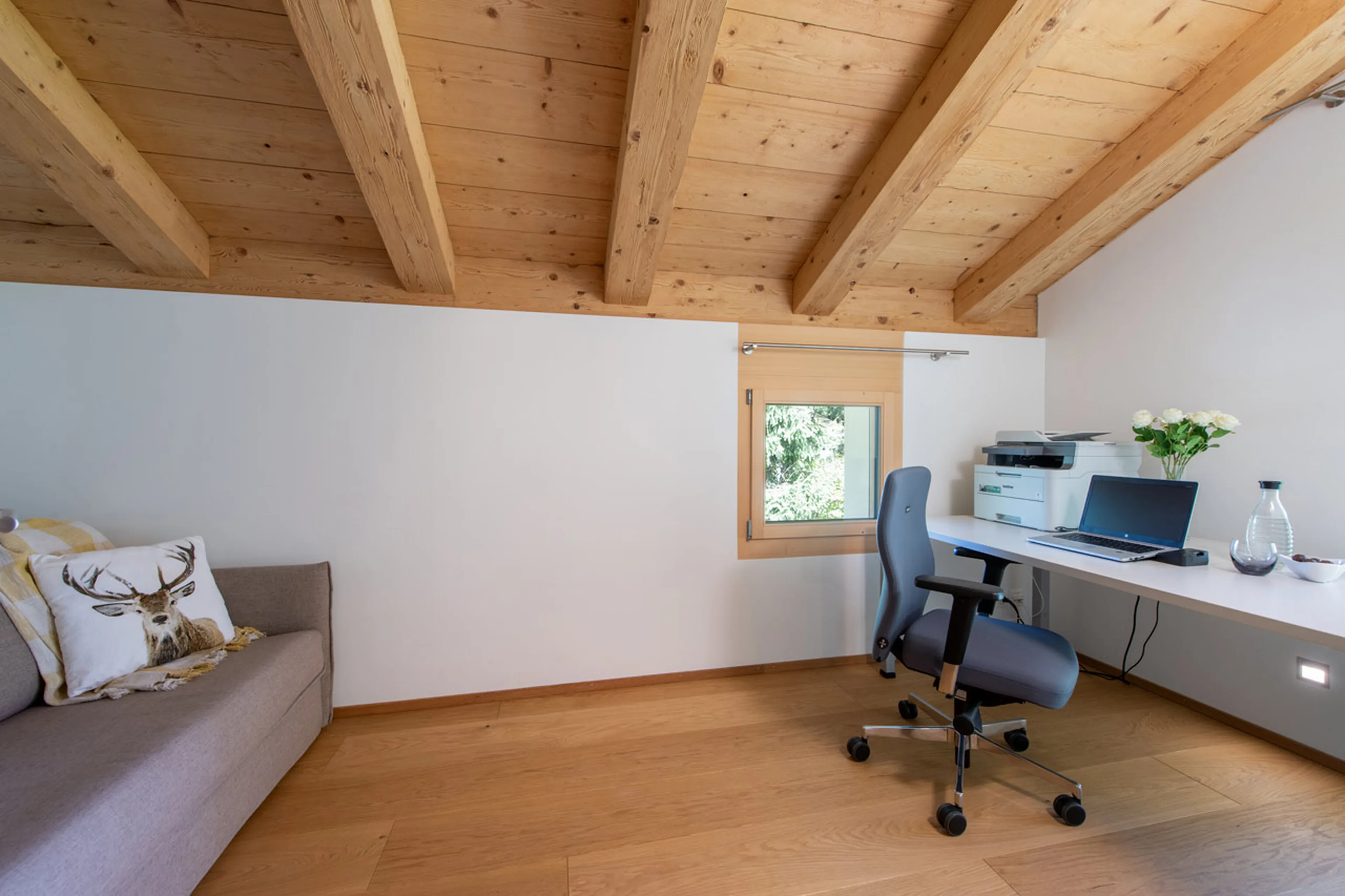 Sofa bed at Chalet Larch in Davos