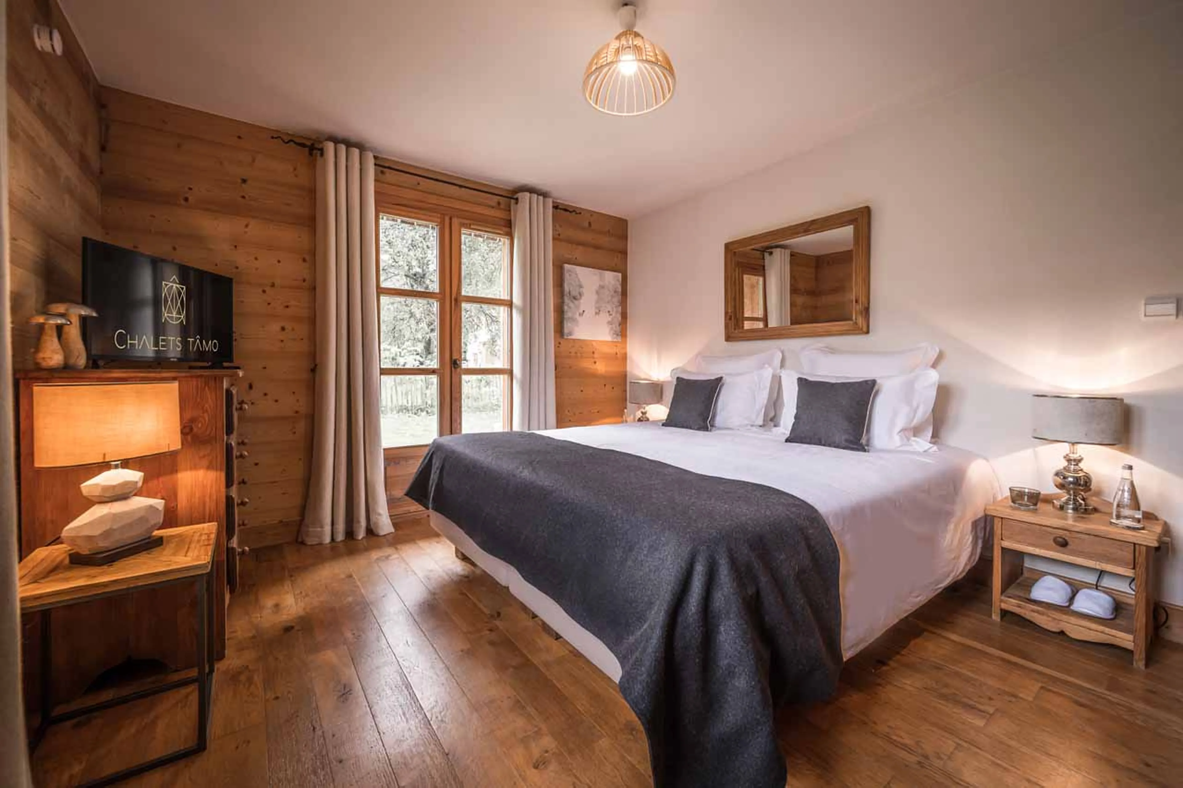 Bedroom six at Chalet Le 1946 in Courchevel Le Praz
