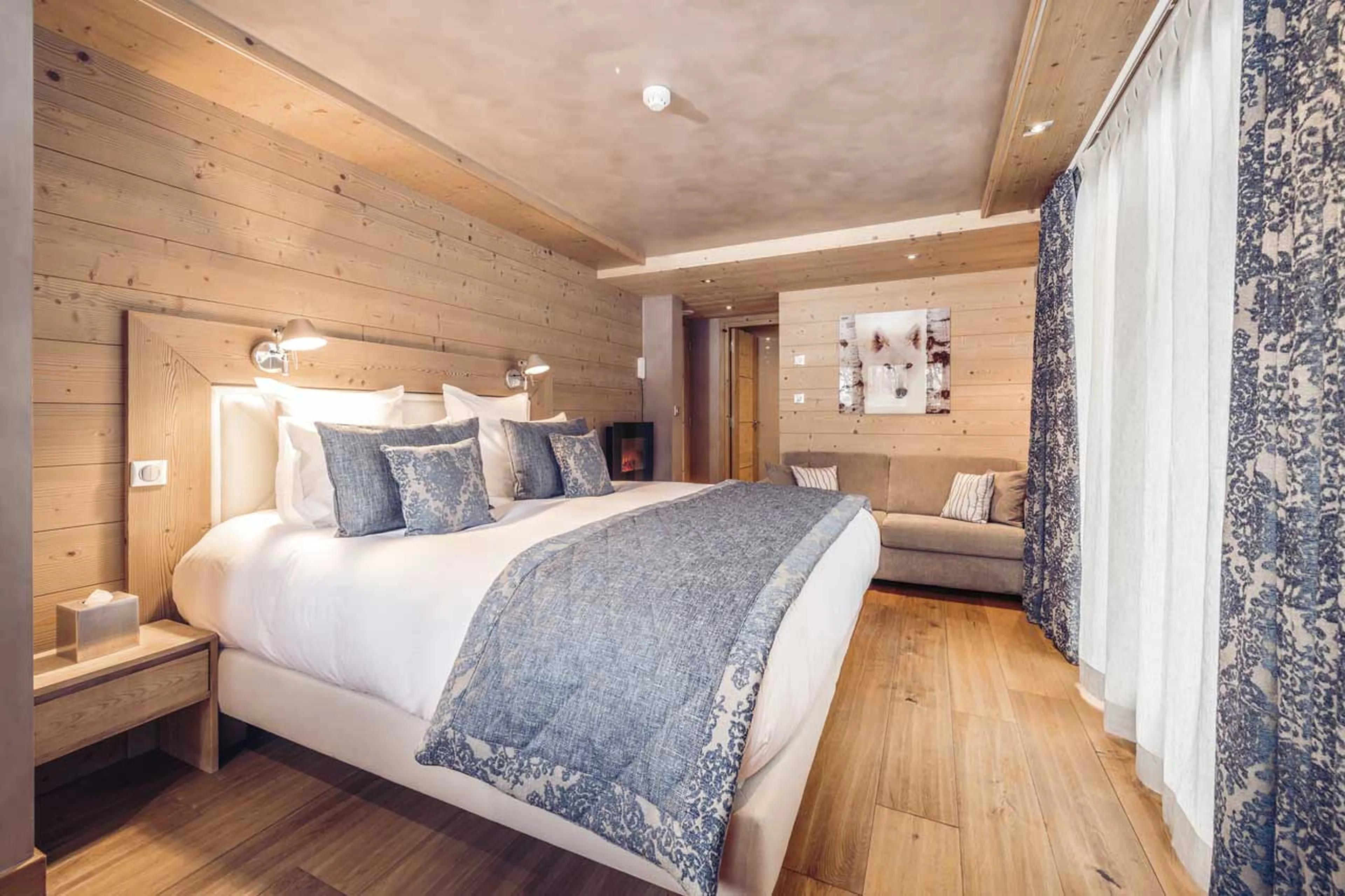 Bedroom one at Chalet Le 1992 in Courchevel Le Praz