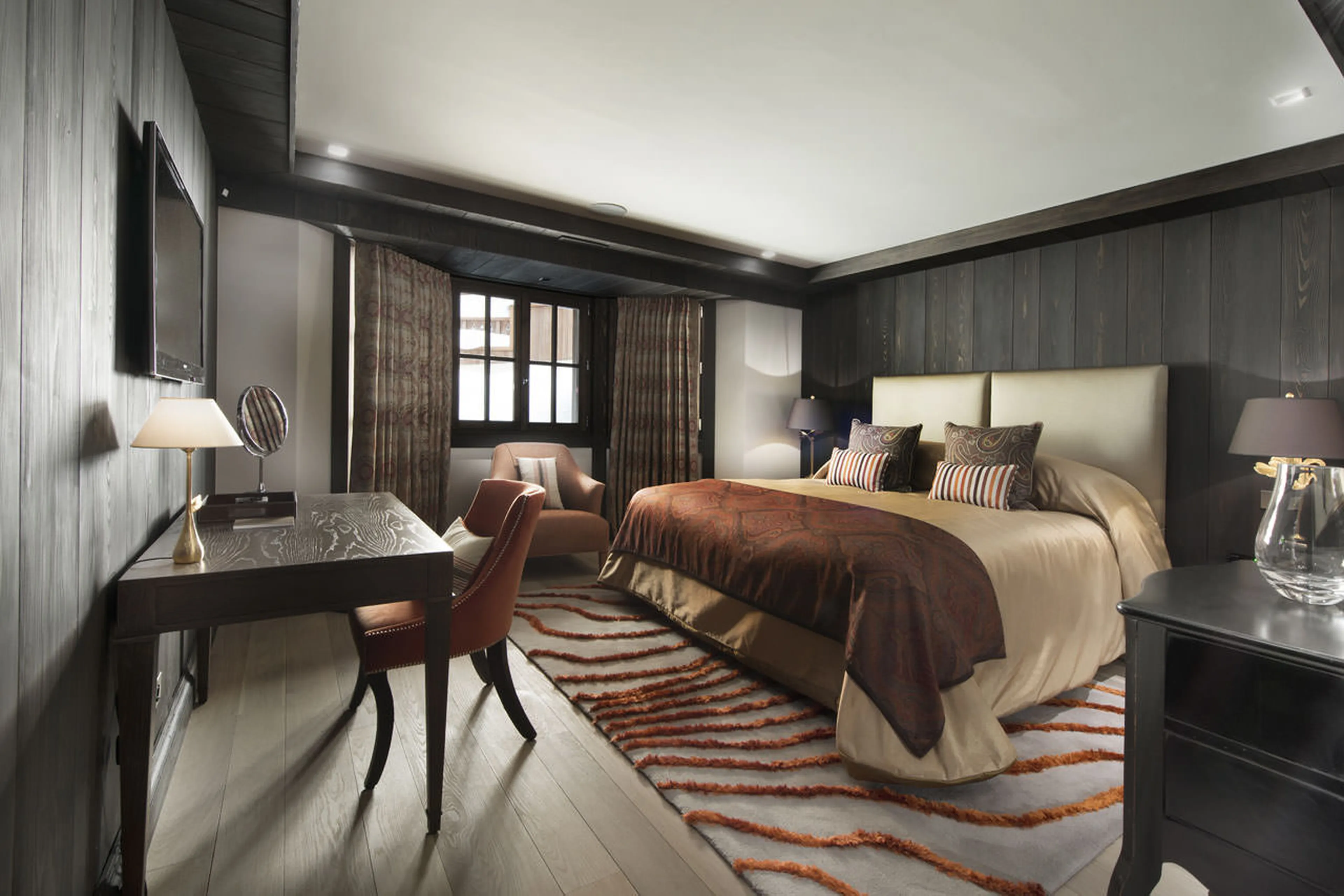 Second double bedroom in Chalet Le Coquelicot in Courchevel 1850