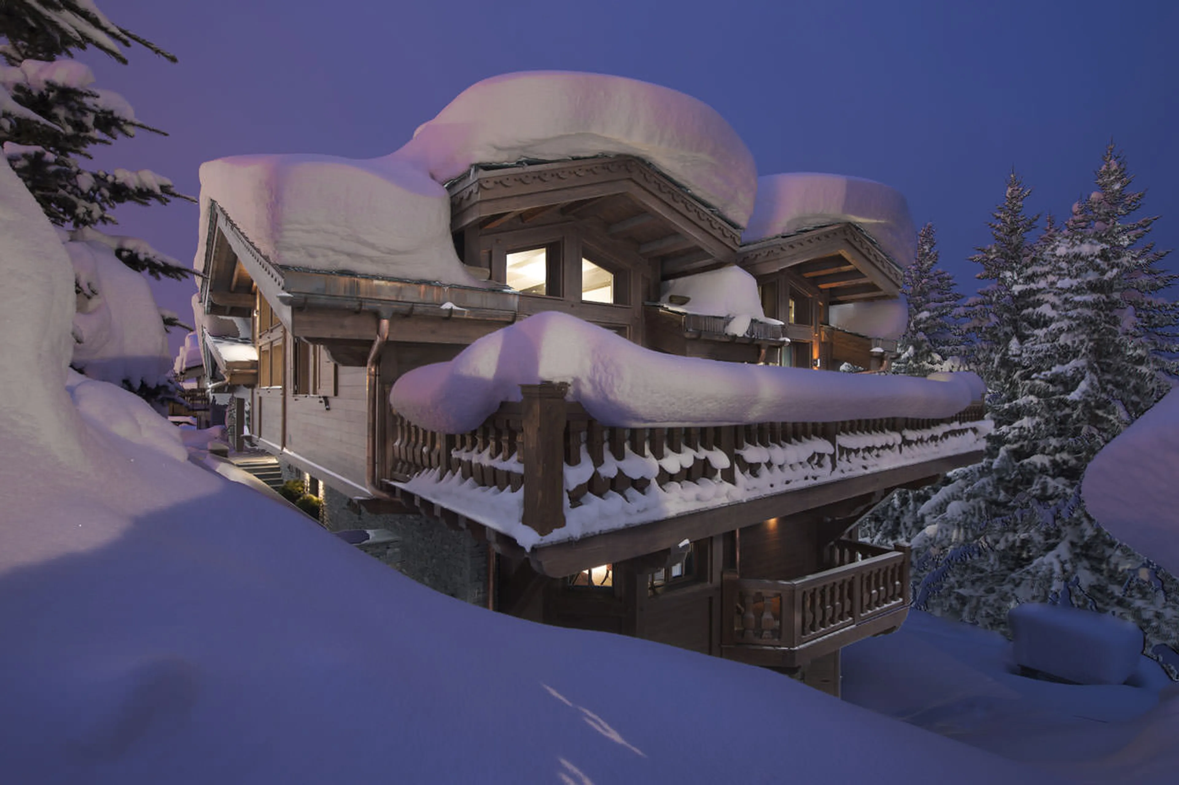 Exterior of Chalet Le Coquelicot in Courchevel 1850