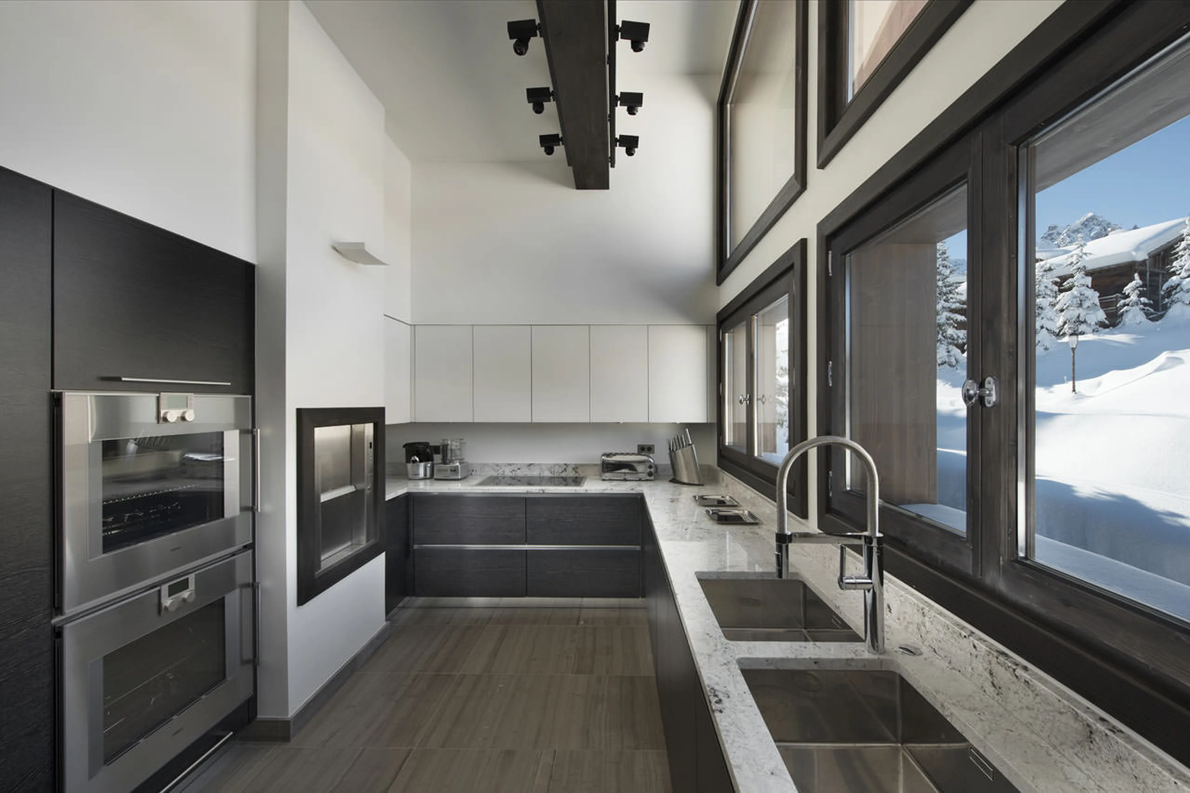 Separate kitchen in Chalet Le Coquelicot in Courchevel 1850