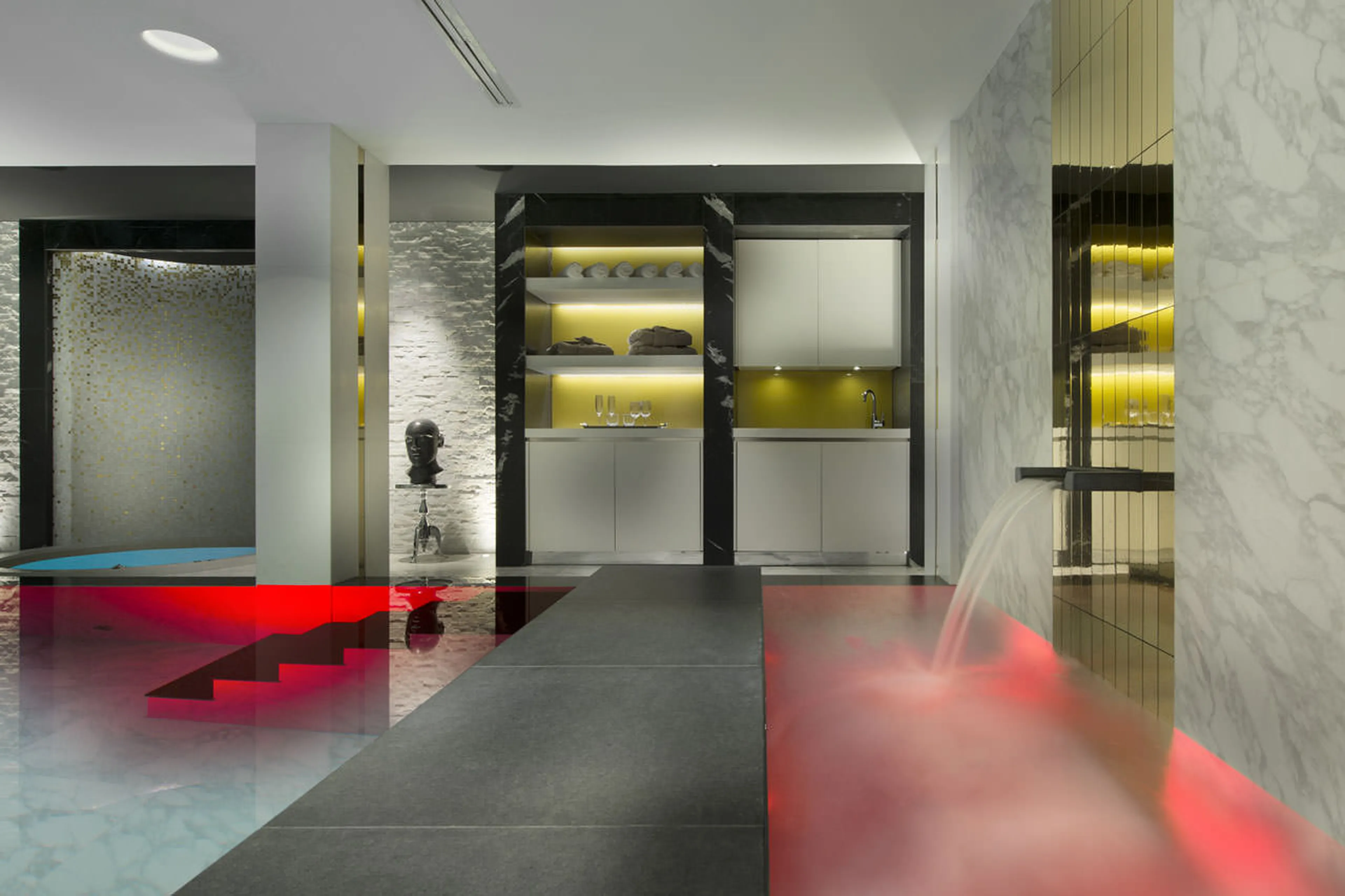 Mini waterfall in spa area of Chalet Le Coquelicot in Courchevel 1850