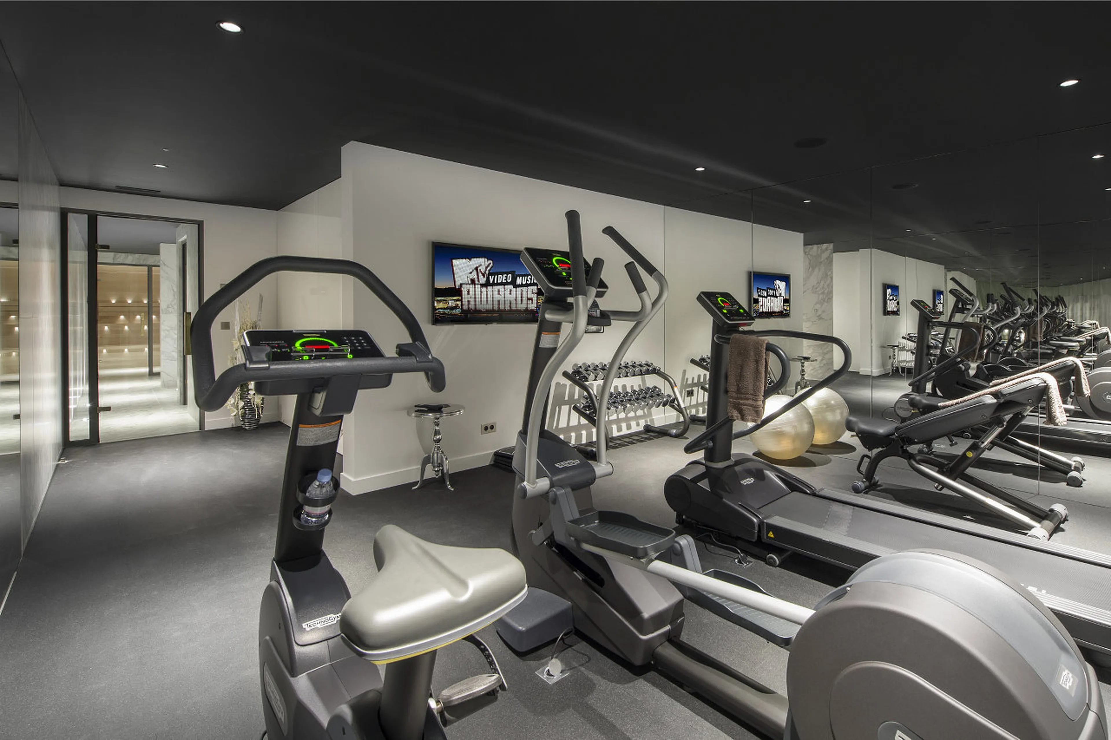 Gym in Chalet Le Coquelicot in Courchevel 1850