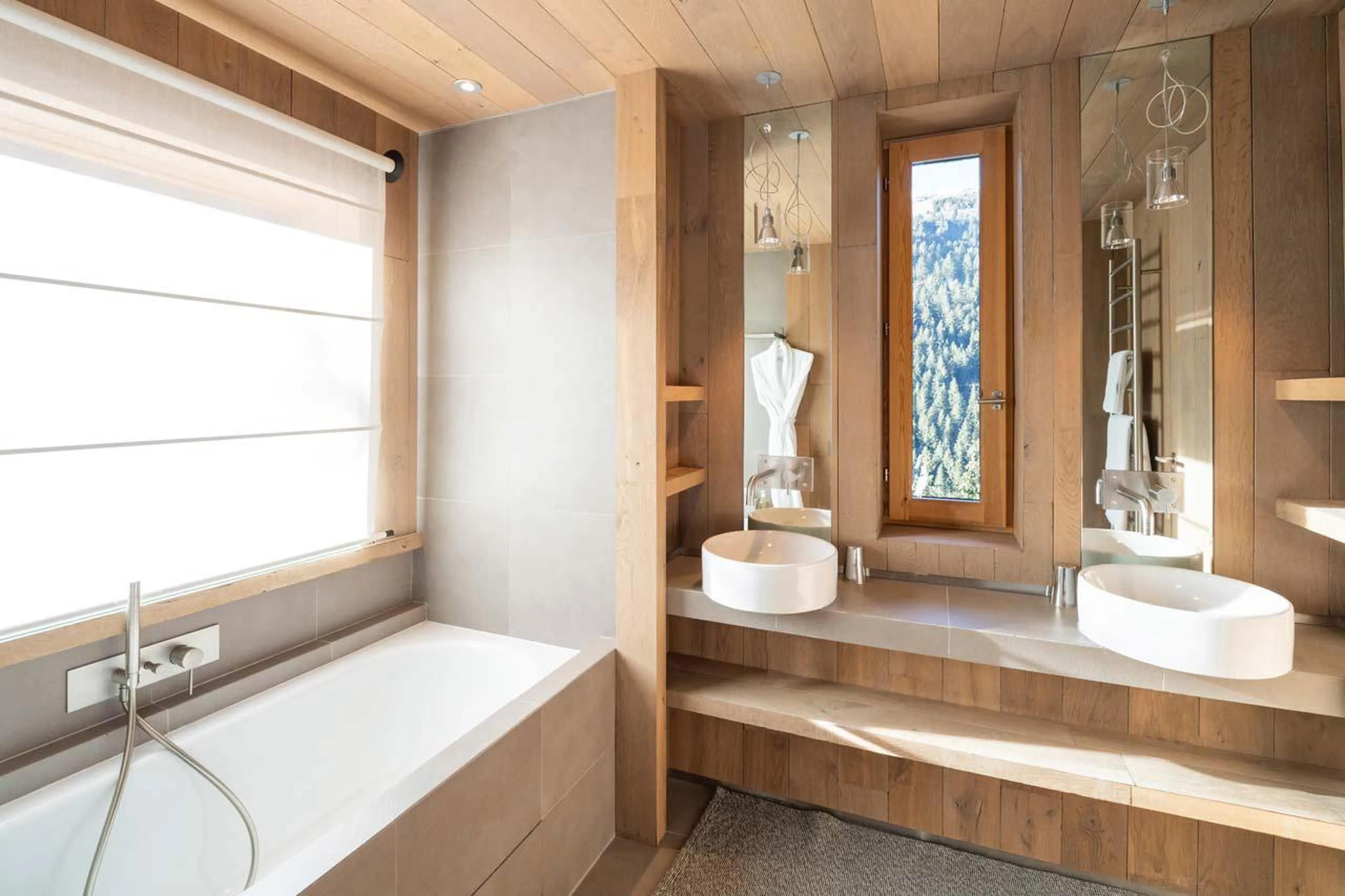 En-suite bathroom at Le Grand Cerf in Meribel