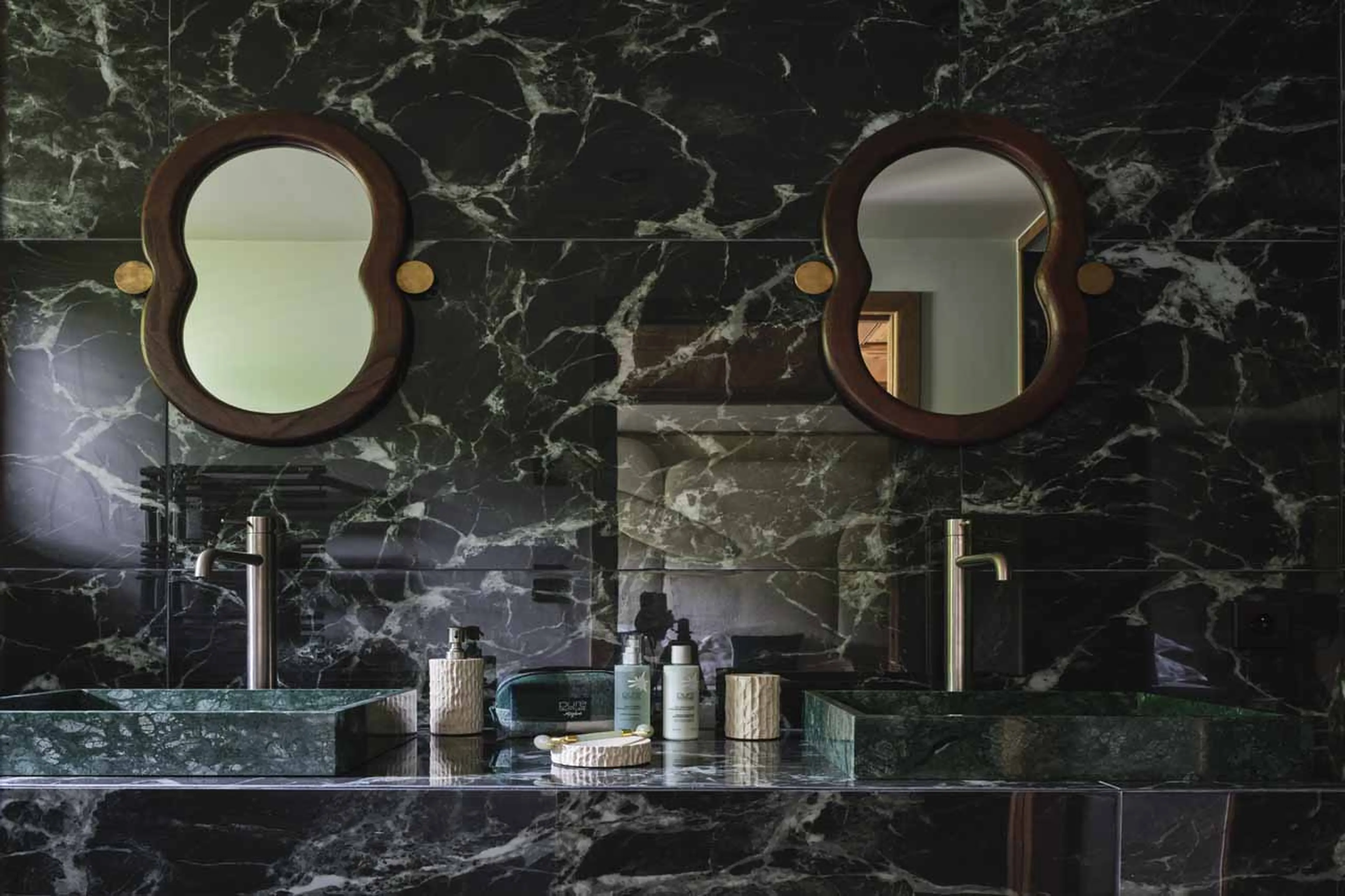 Bedroom 2 en-suite at Chalet Le Molitor in Megeve