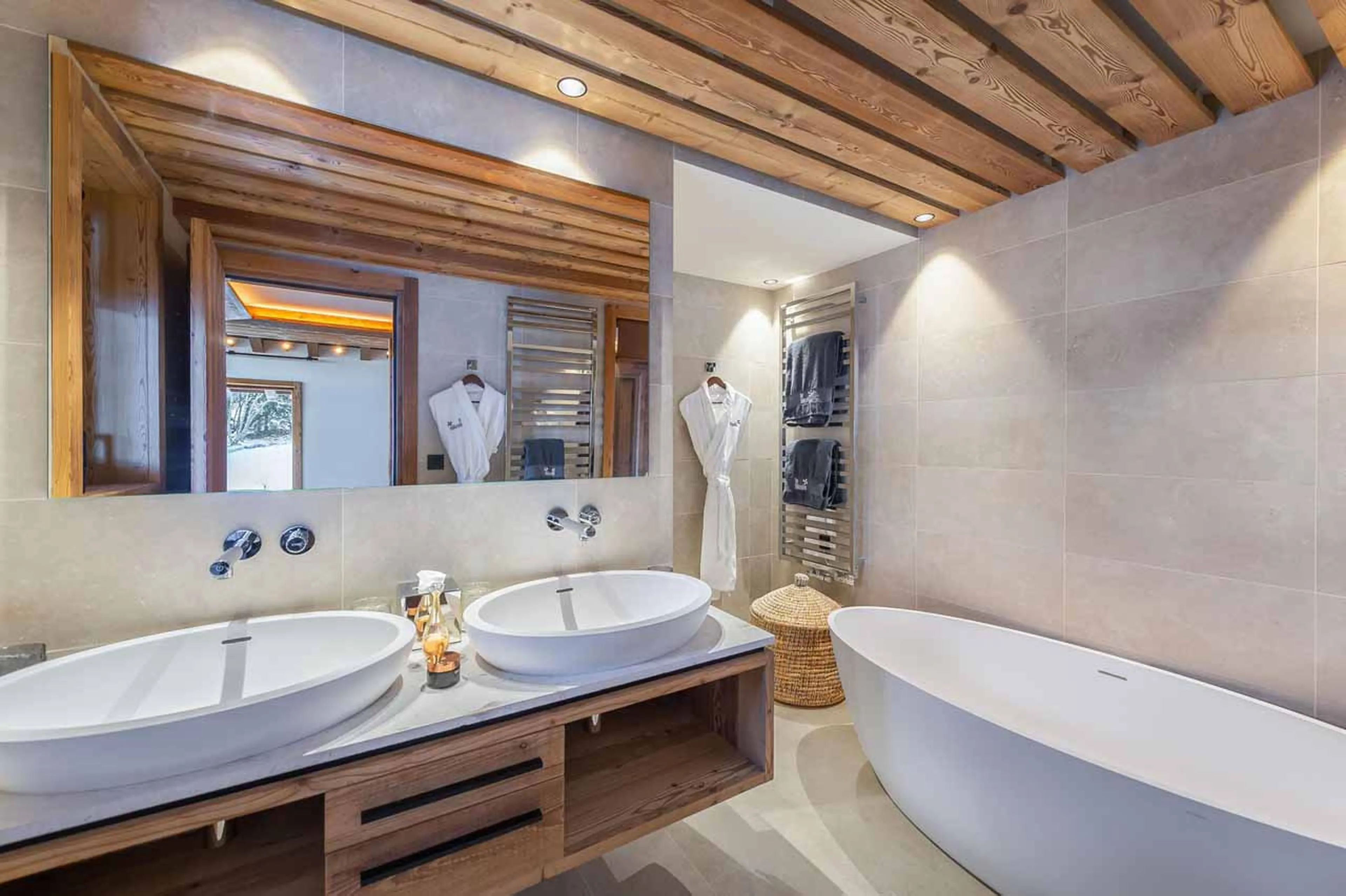 Bathroom two at Chalet Le Moulin in Courchevel Le Praz