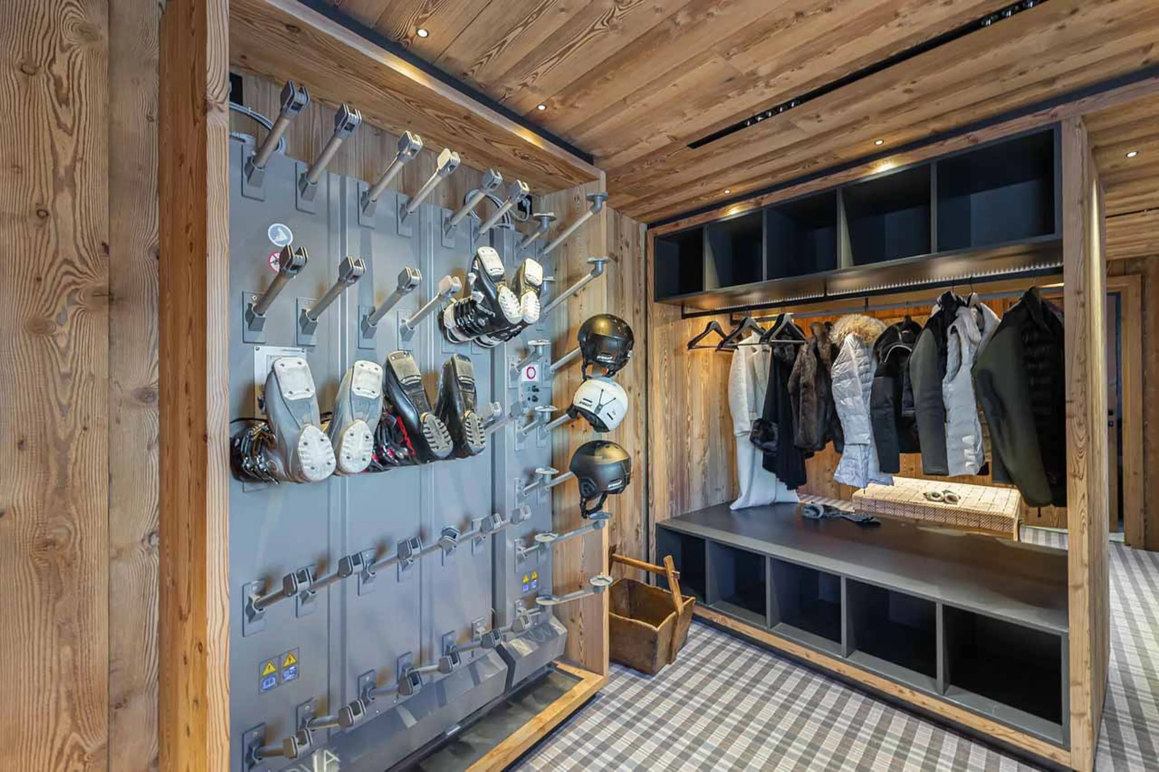 SKi room at Chalet Le Moulin in Courchevel Le Praz