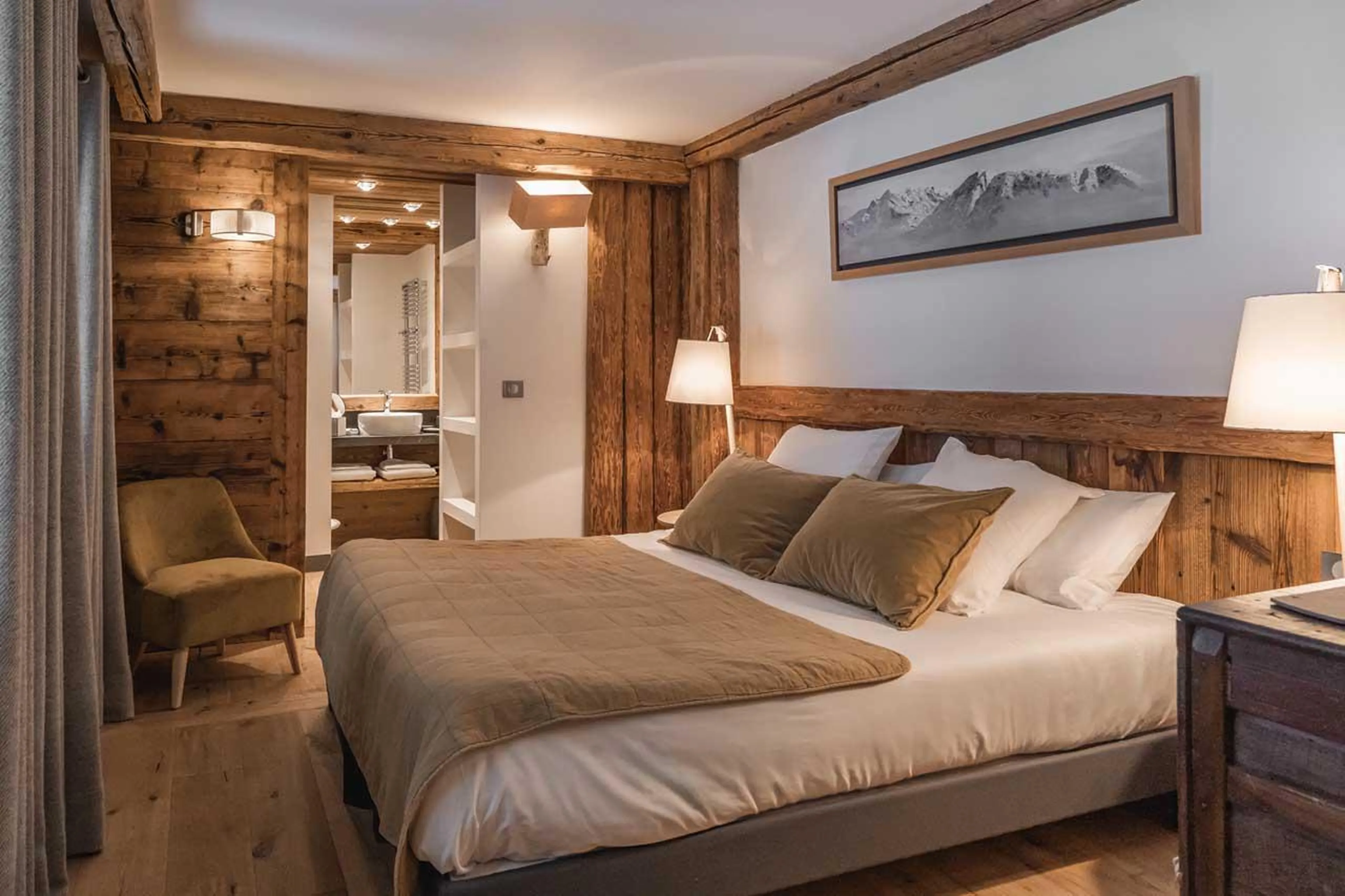 Bedroom four at Chalet Le Papillon in Val d'Isere
