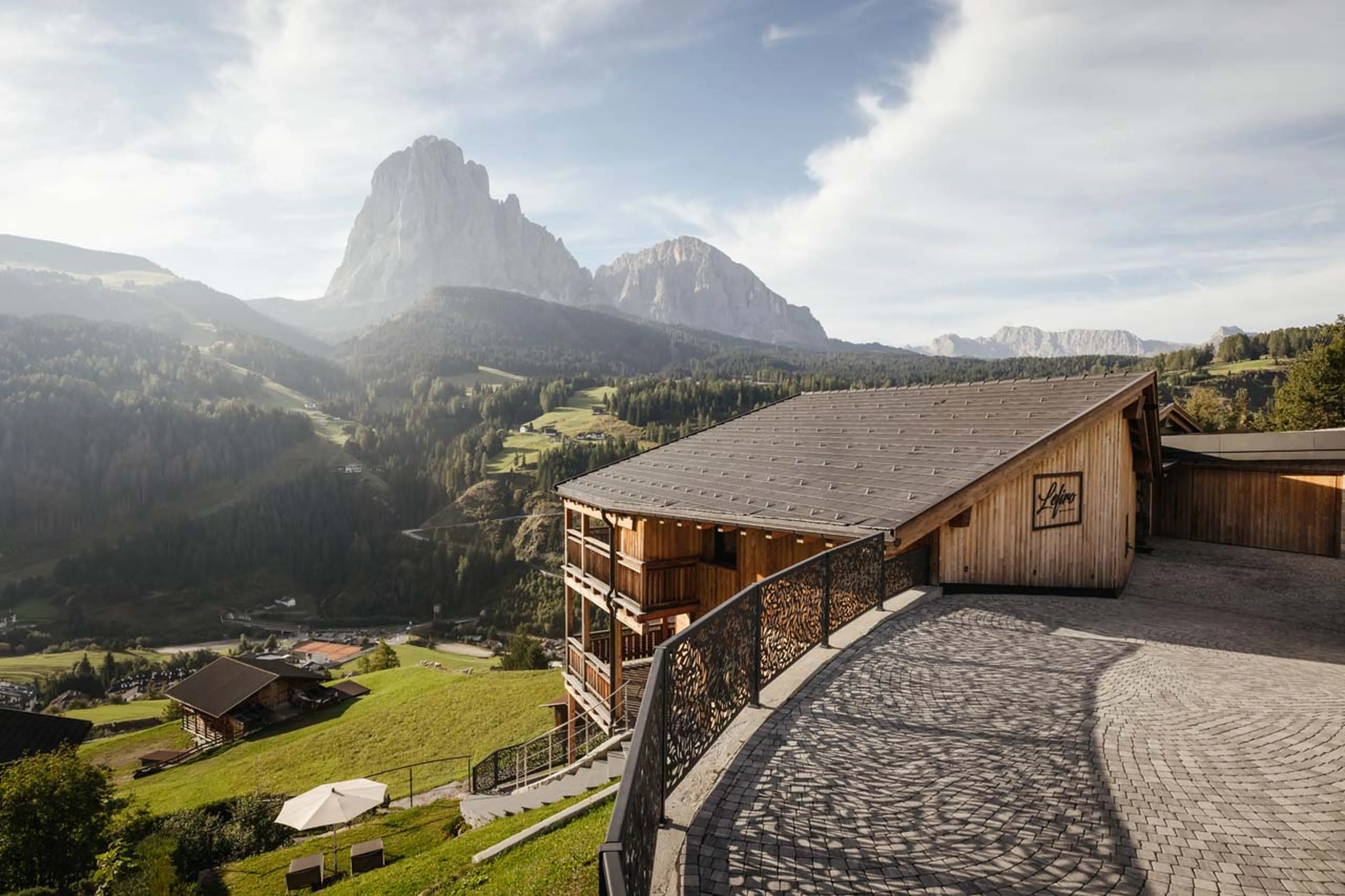 Exterior with driveway at Chalet Lefiro, Val Gardena