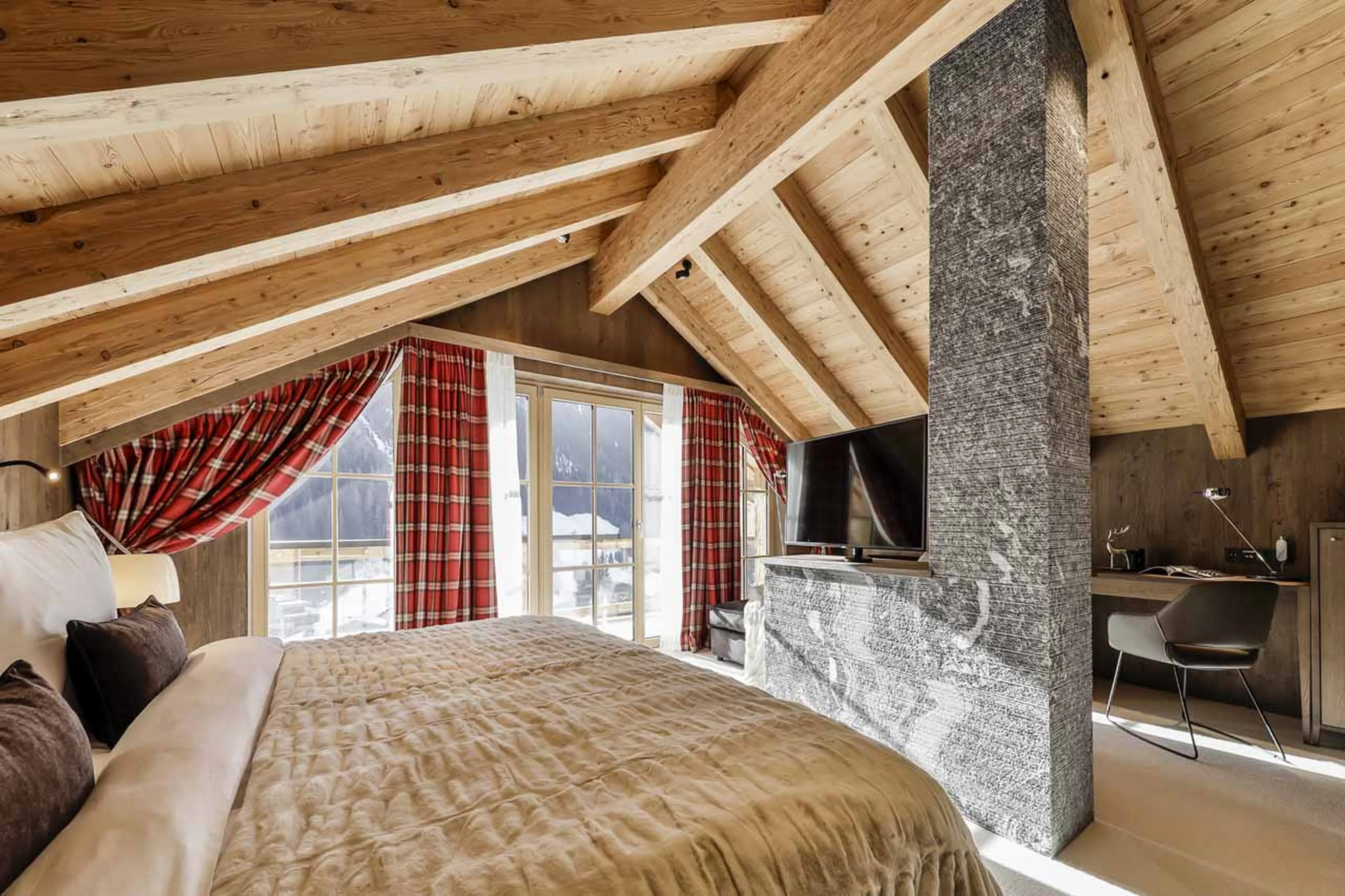 Bedroom eight at Chalet Lena in St Anton