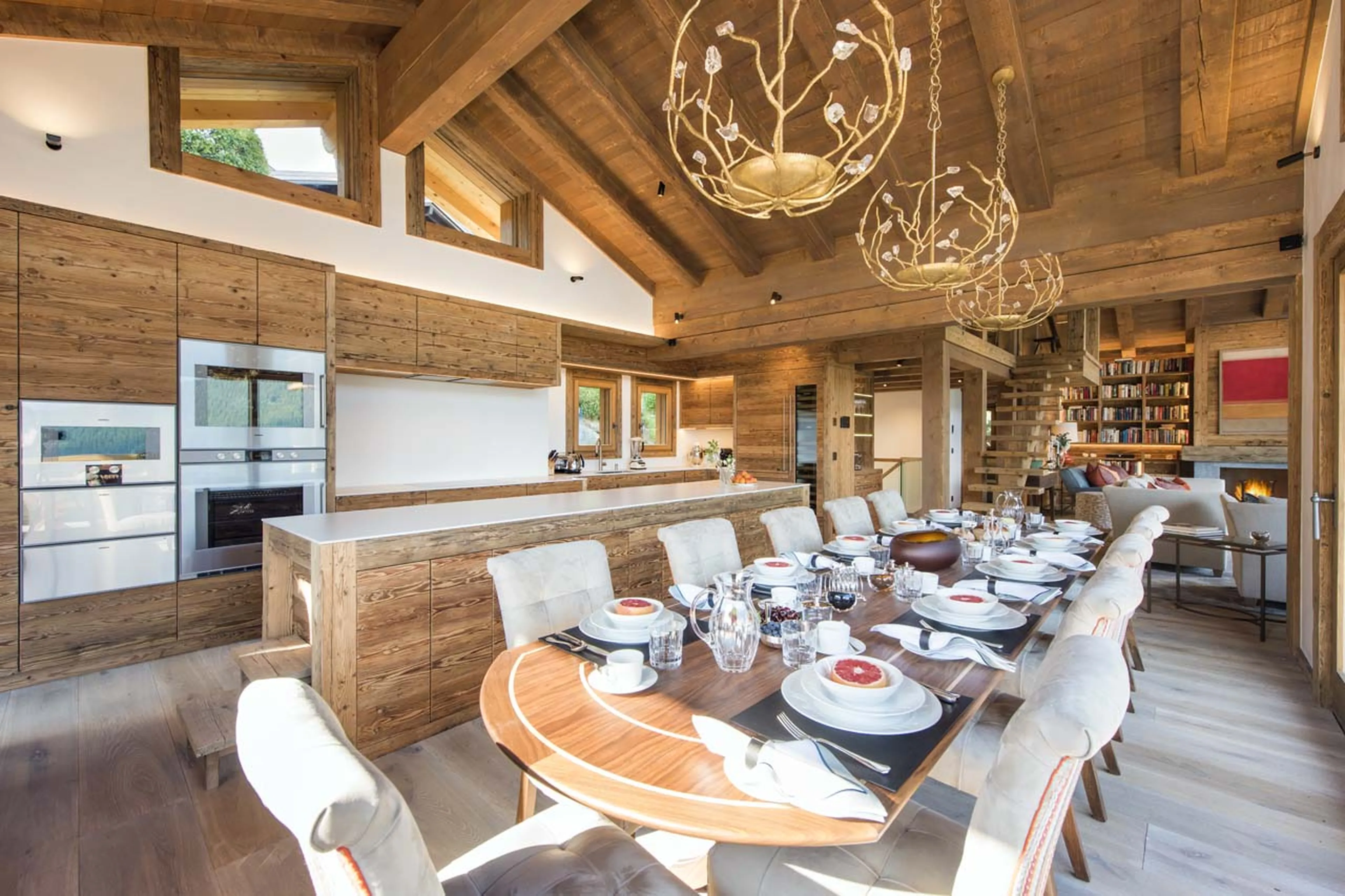 Well-equipped kitchen in Chalet Les Etrennes in Verbier