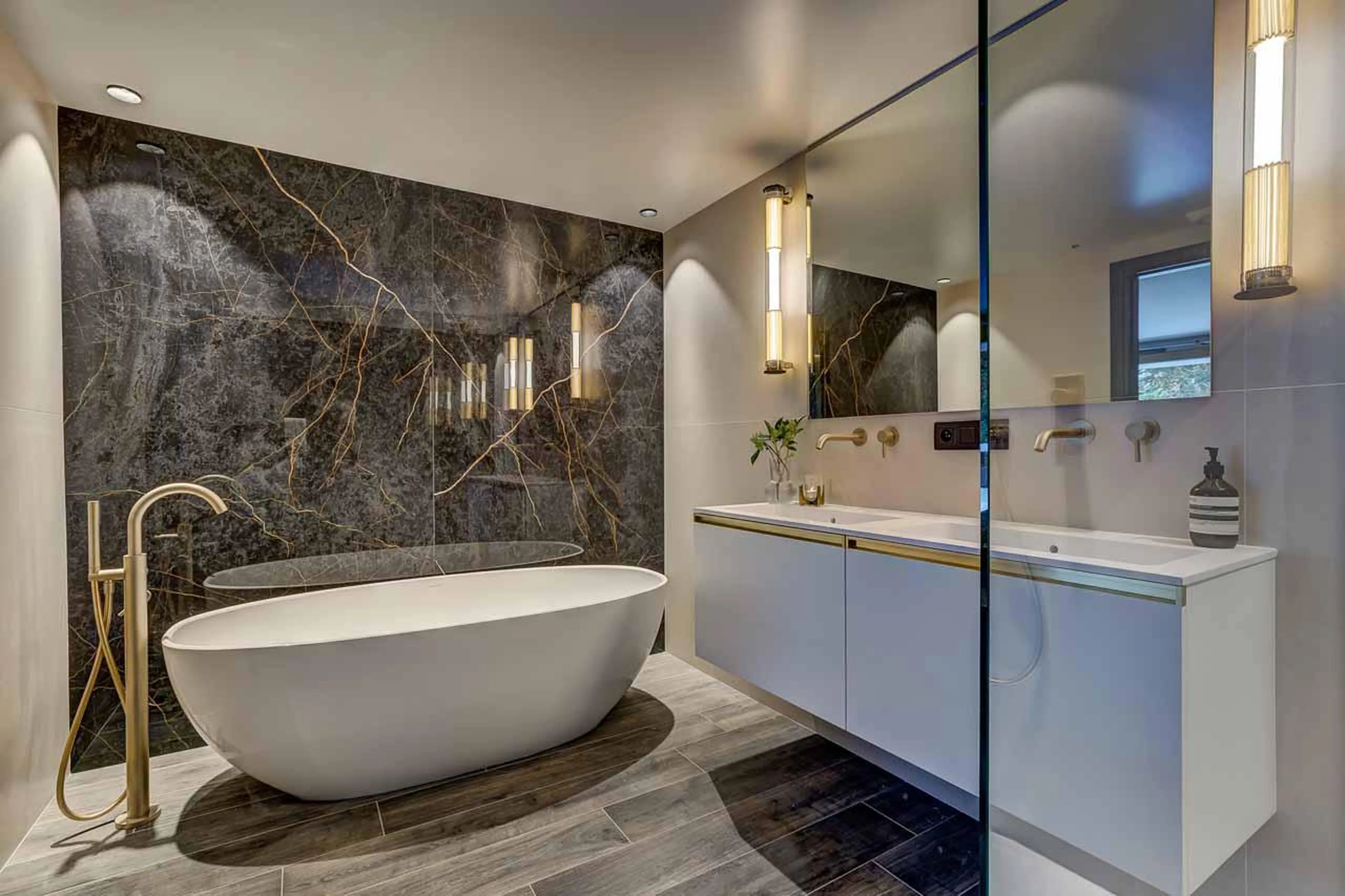 Bathroom one at Chalet Les Melezes in Chamonix