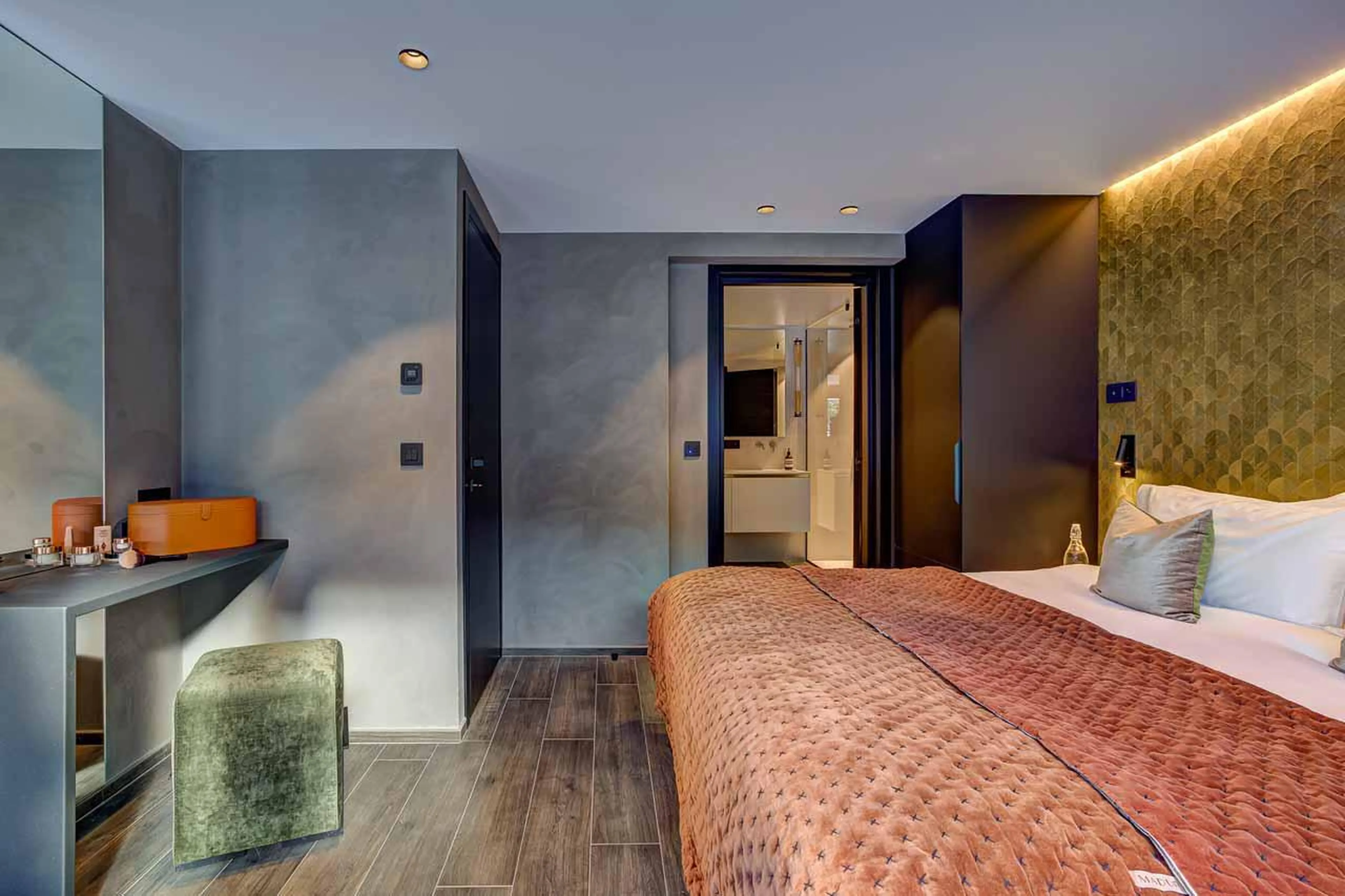 Master suite at Chalet Les Melezes in Chamonix