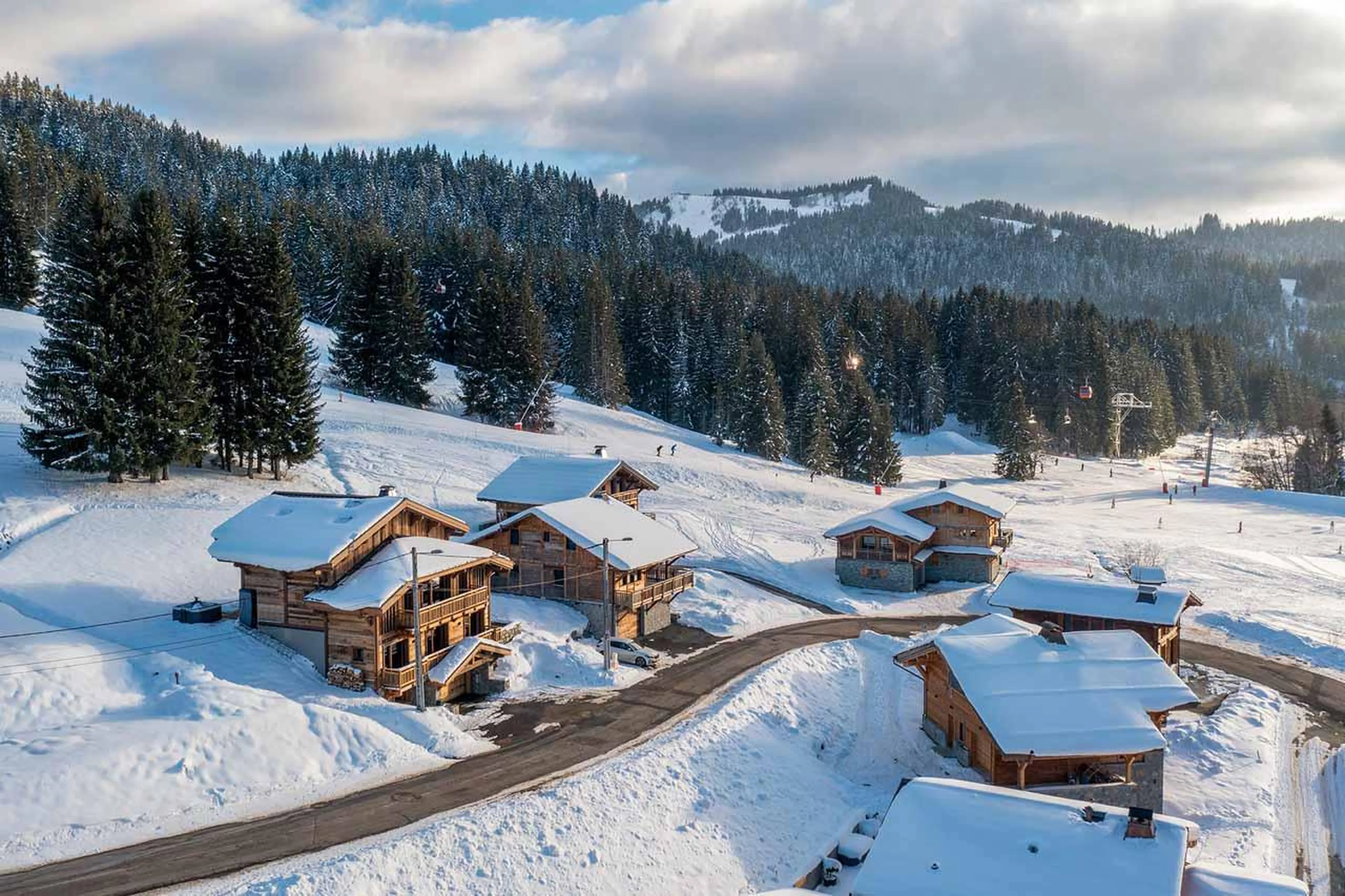 Ski-in/ski out of Chalet les Sapins in Les Gets