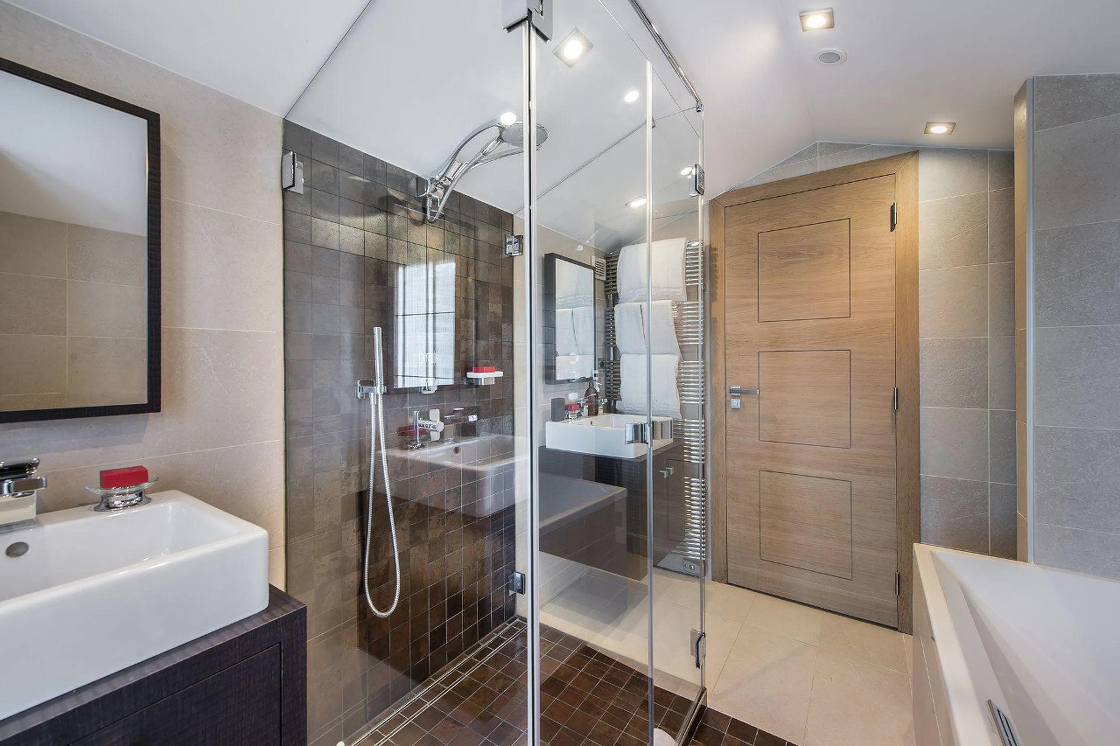 En suite master bathroom in Chalet Licorne in Courchevel 1650
