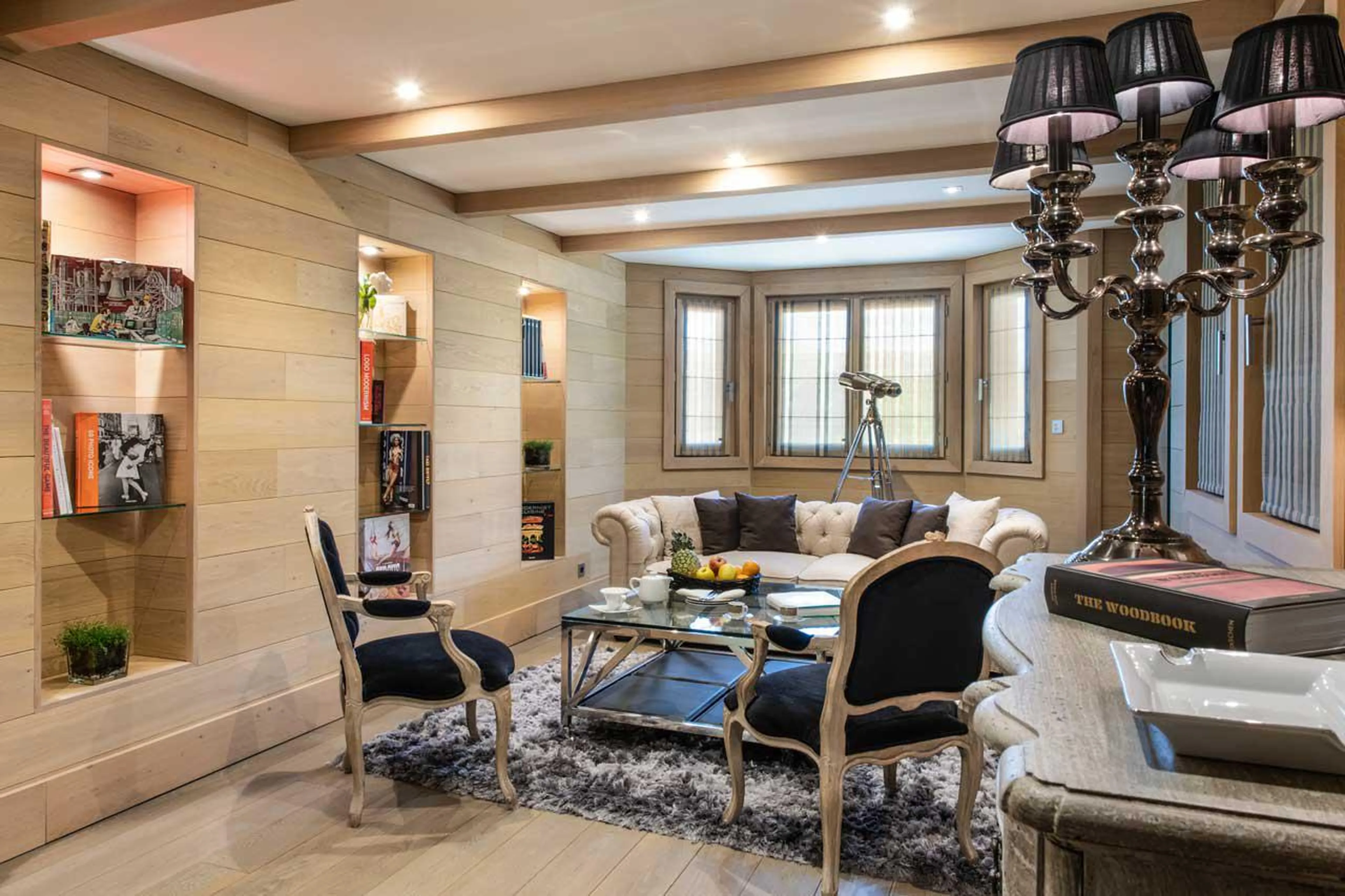 Private boudoir area for reading and relaxing in Chalet Licorne des Neiges in Courchevel 1650