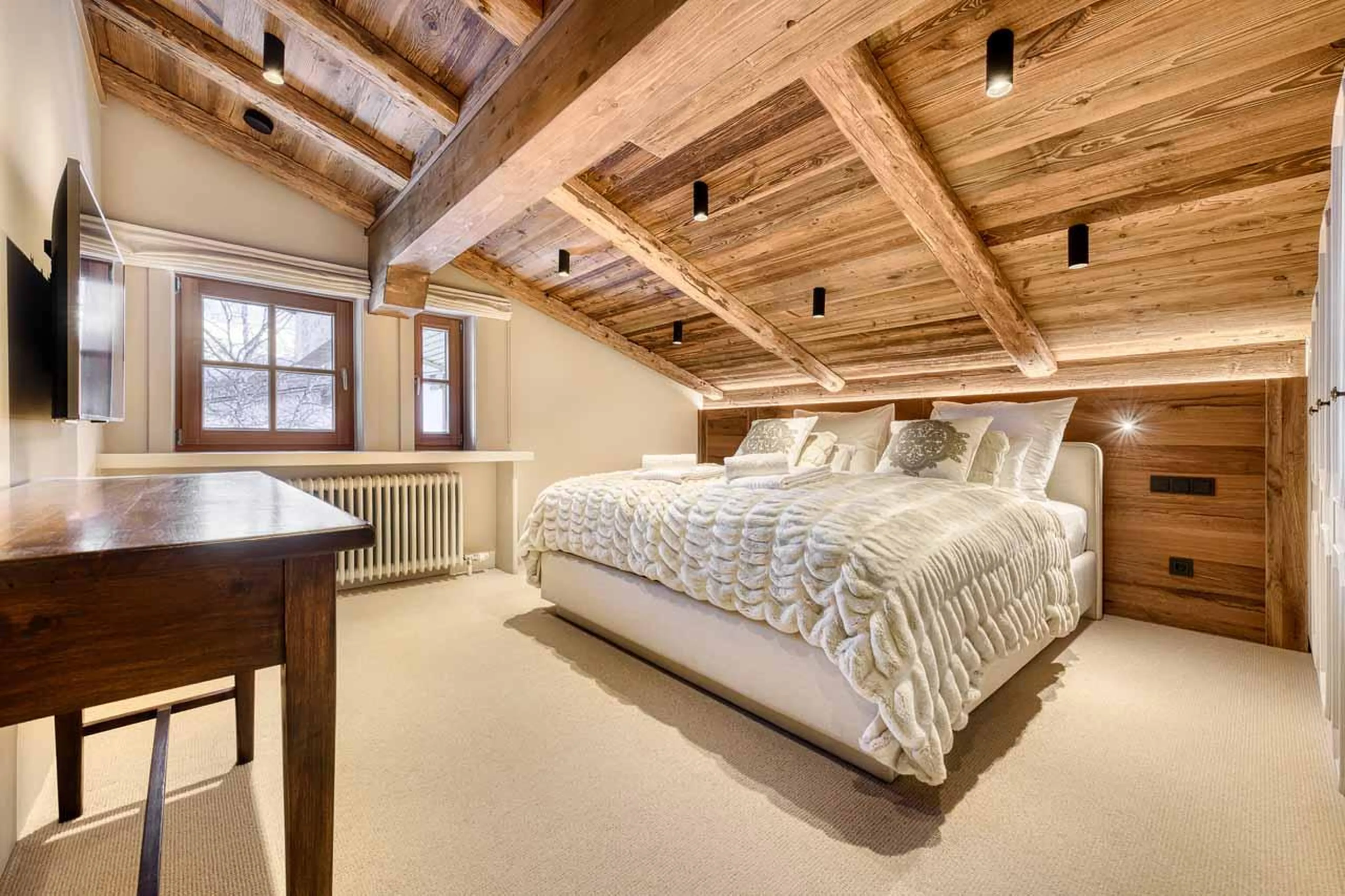 Bedroom six at Chalet Lilly in Zug