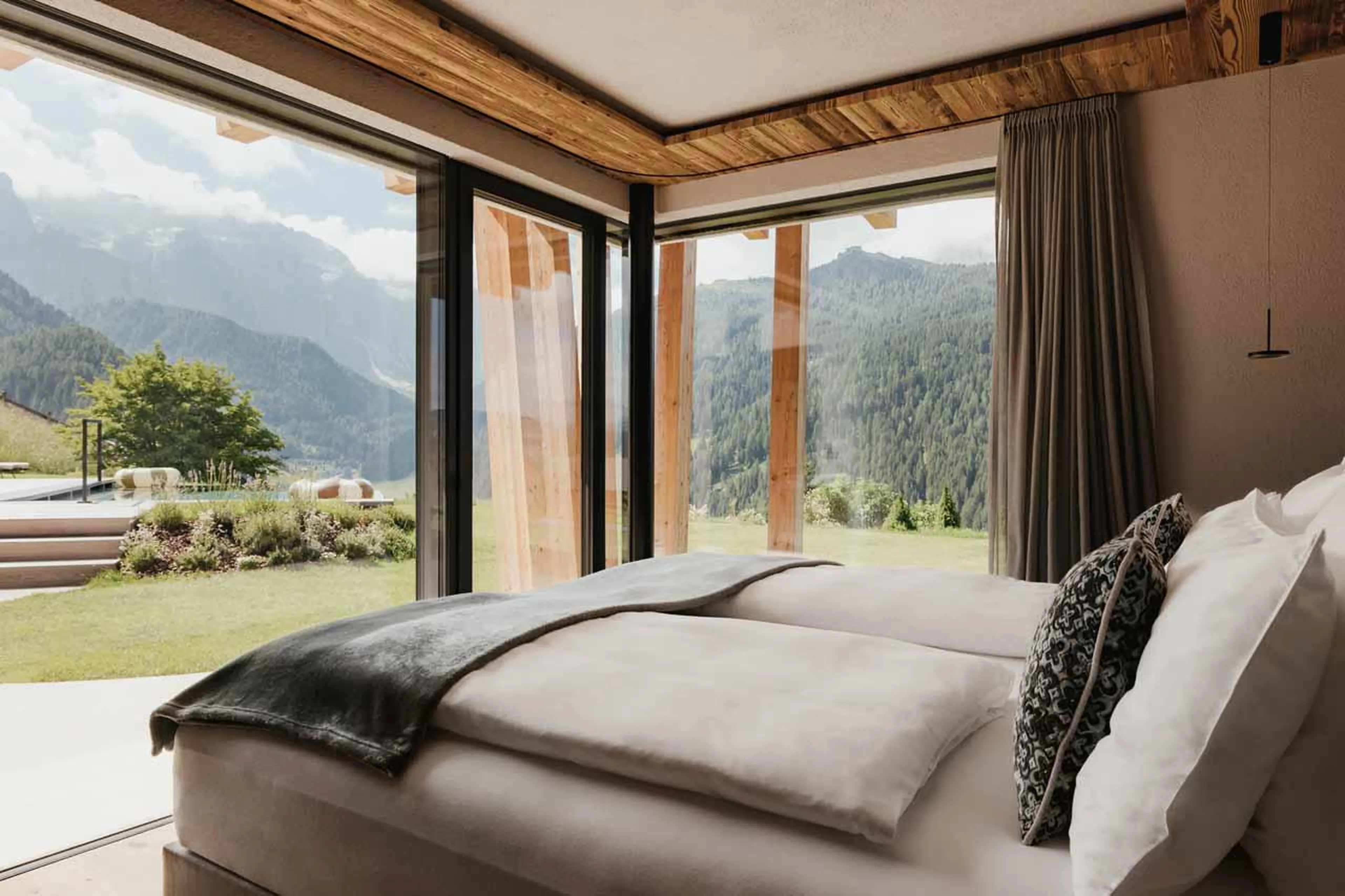 Bedroom at Chalet Lum d'Or in Val Gardena