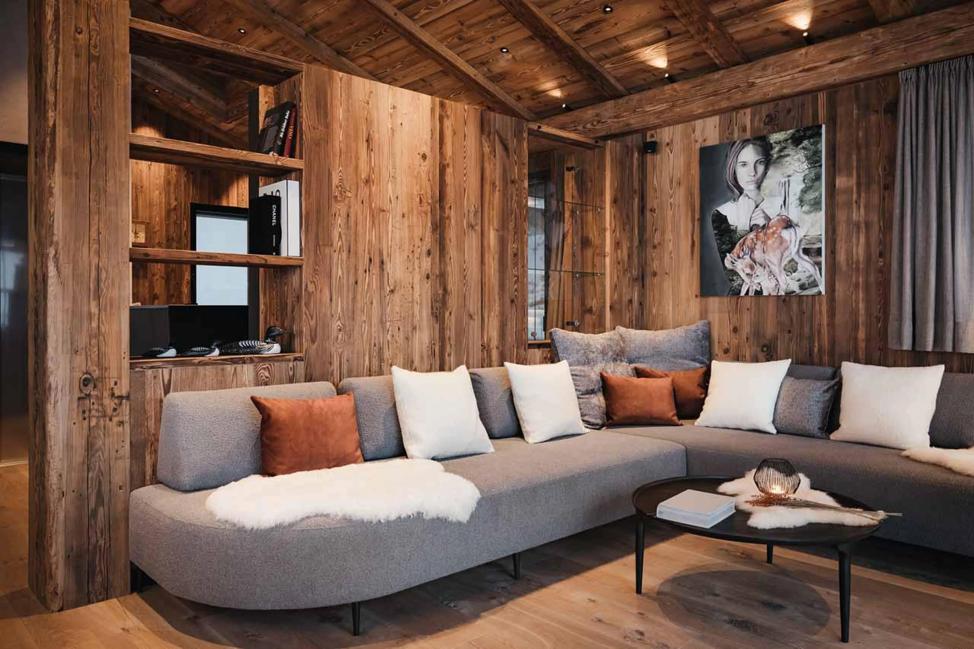 Lounge seating at Chalet Lum d'Or in Val Gardena
