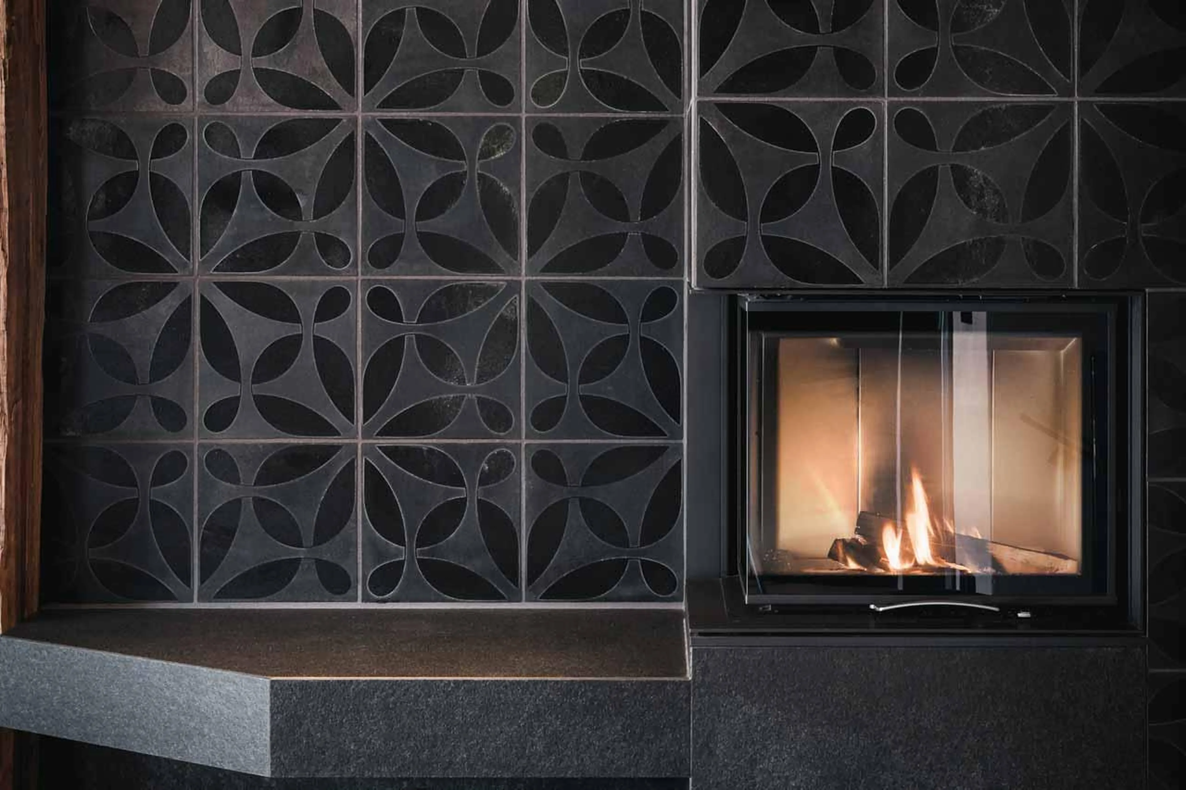 Fireplace at Chalet Lum d'Or in Val Gardena