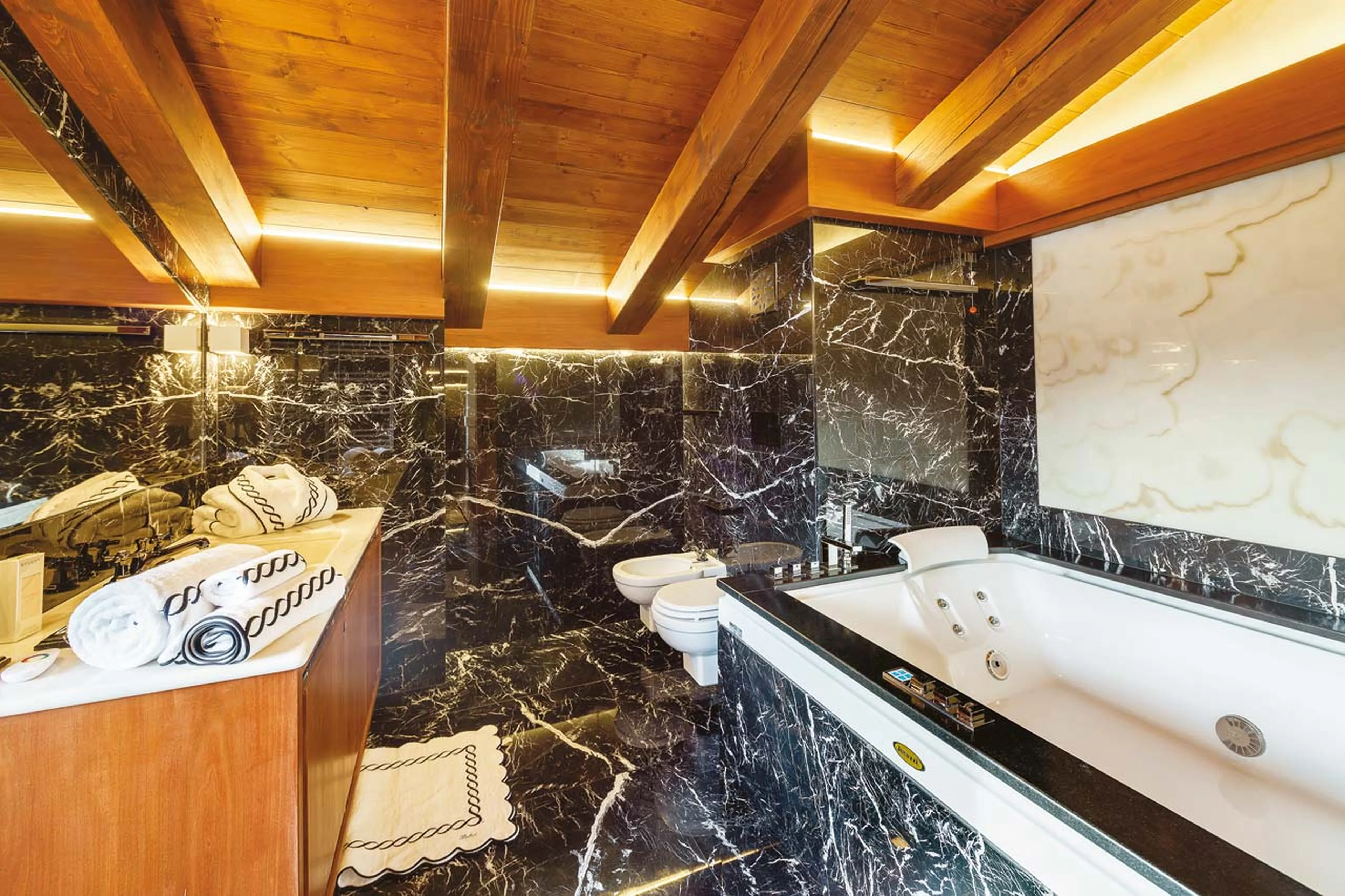 En-suite bathroom at Chalet LV | 01 in Cortina