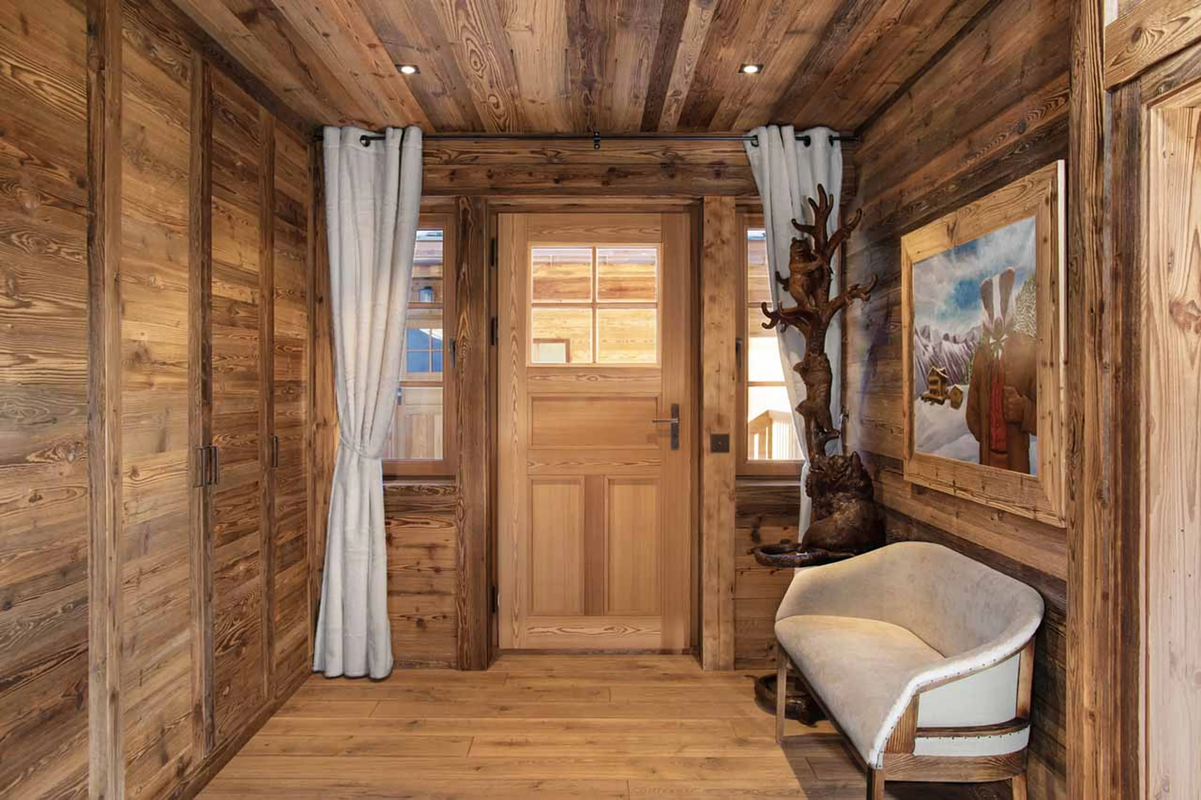 Entrance hall at Chalet Lycka in Saas Fee