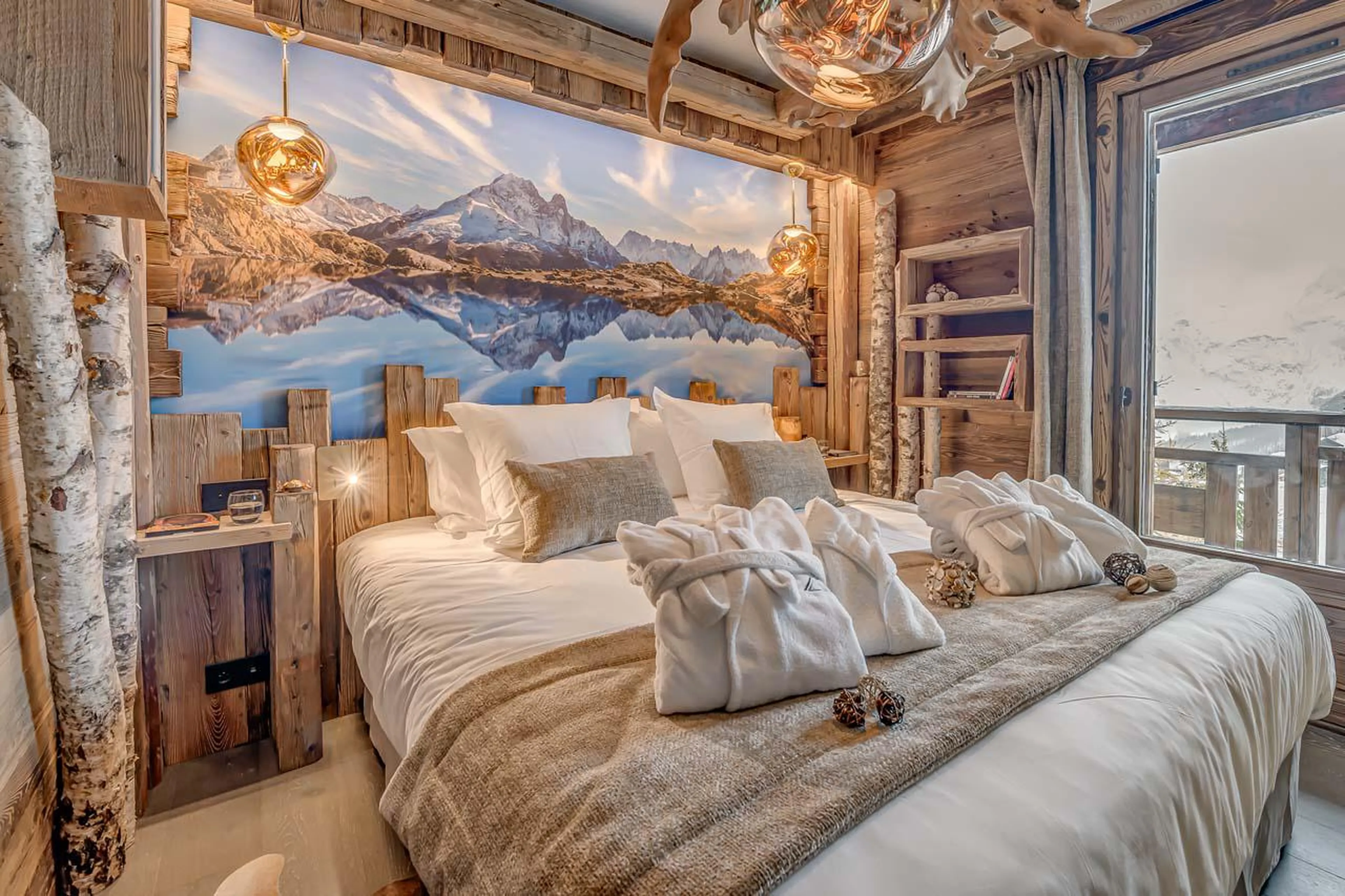 Double/twin bedroom at Chalet Macha in Tignes
