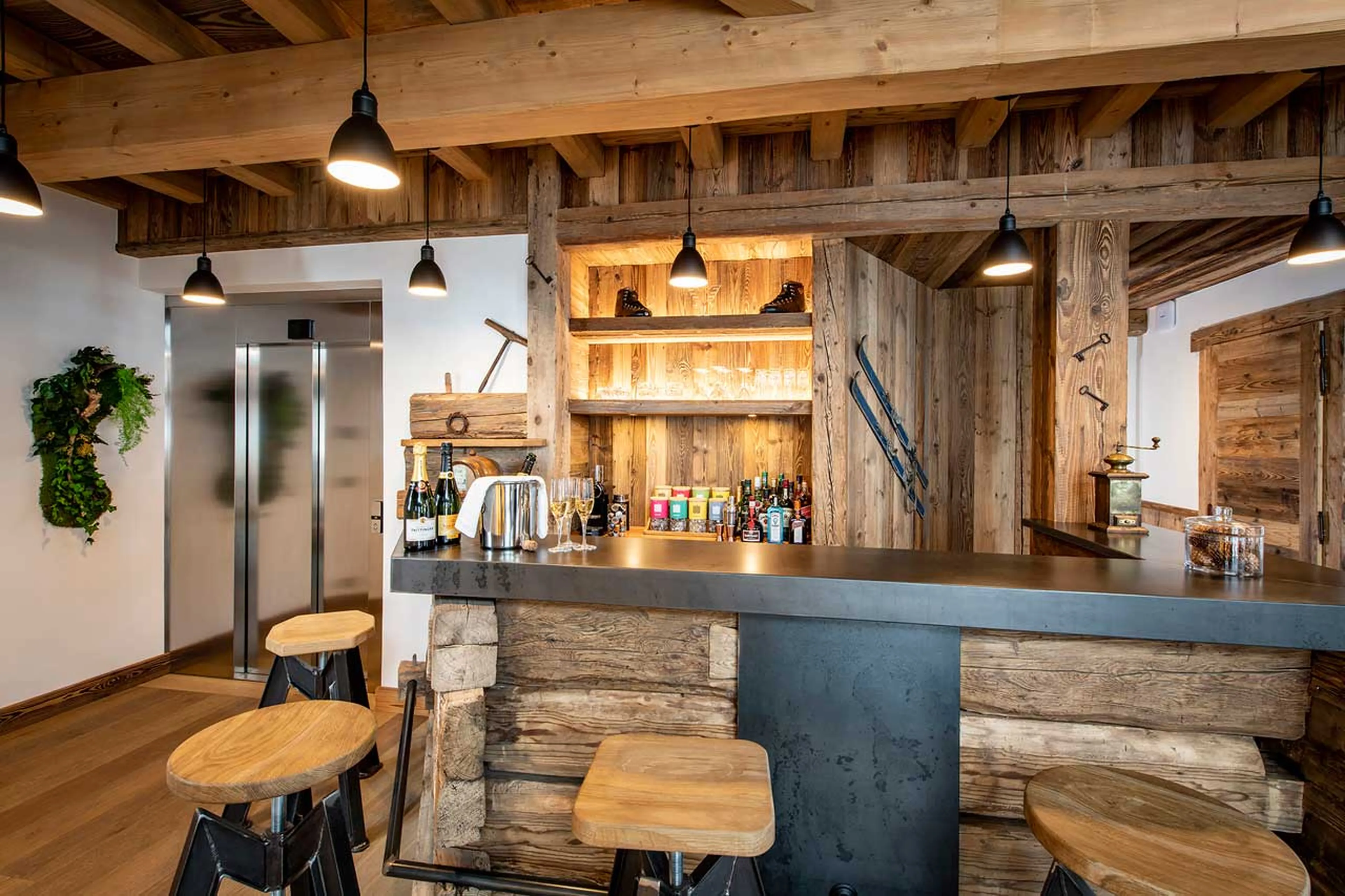 Bar at Chalet Machapuchare in Val d'Isere