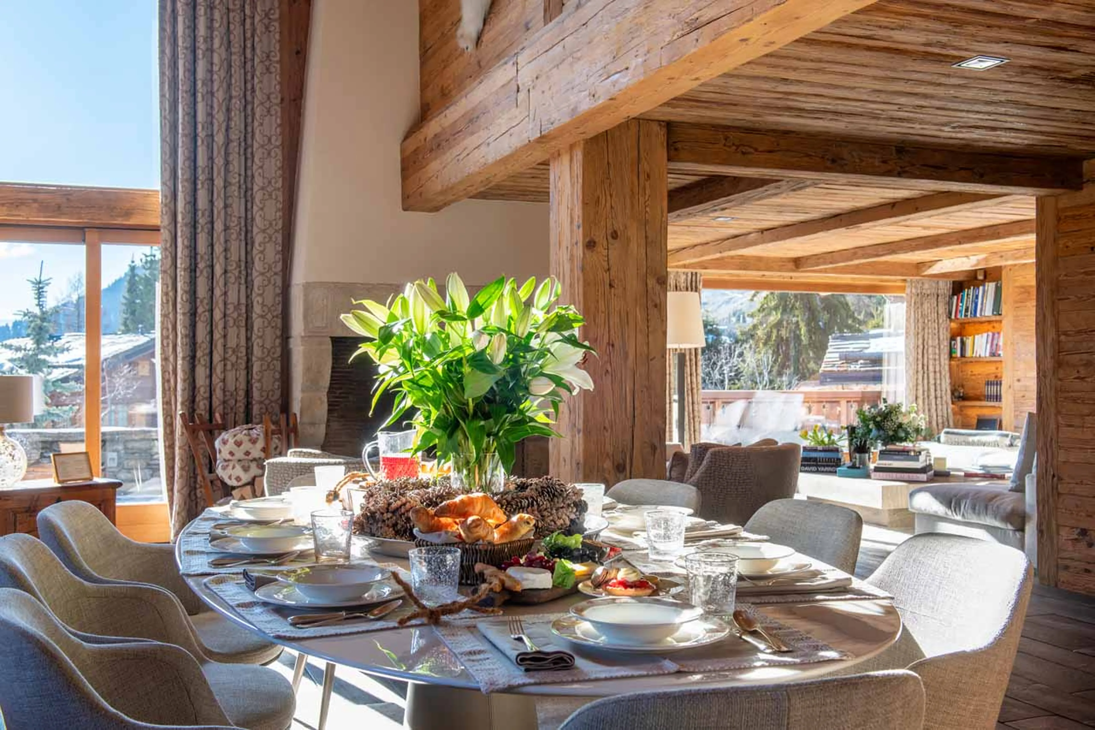 Dining table At Chalet in Makini in Verbier