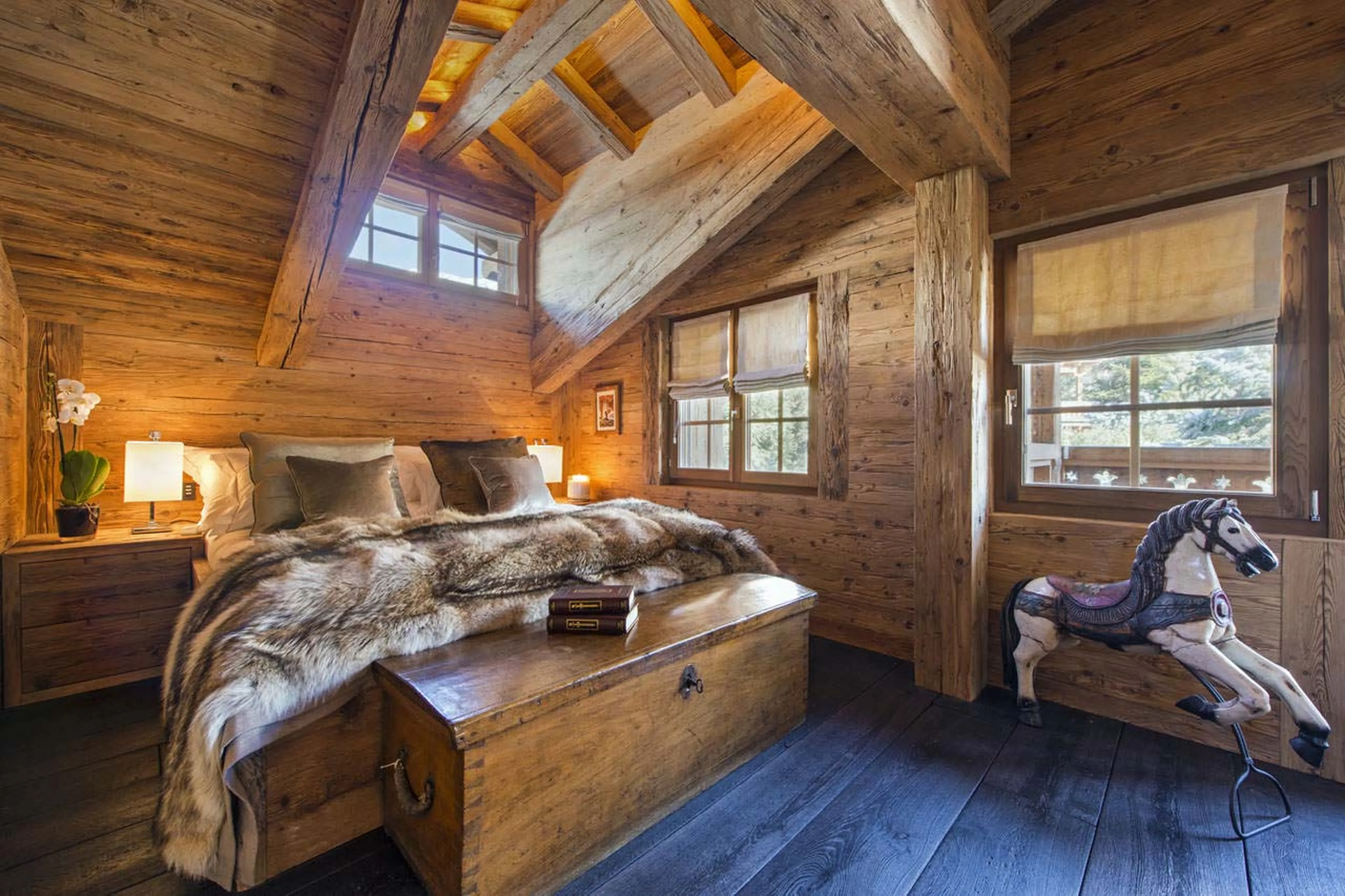 Double bedroom at Chalet Makini in Verbier