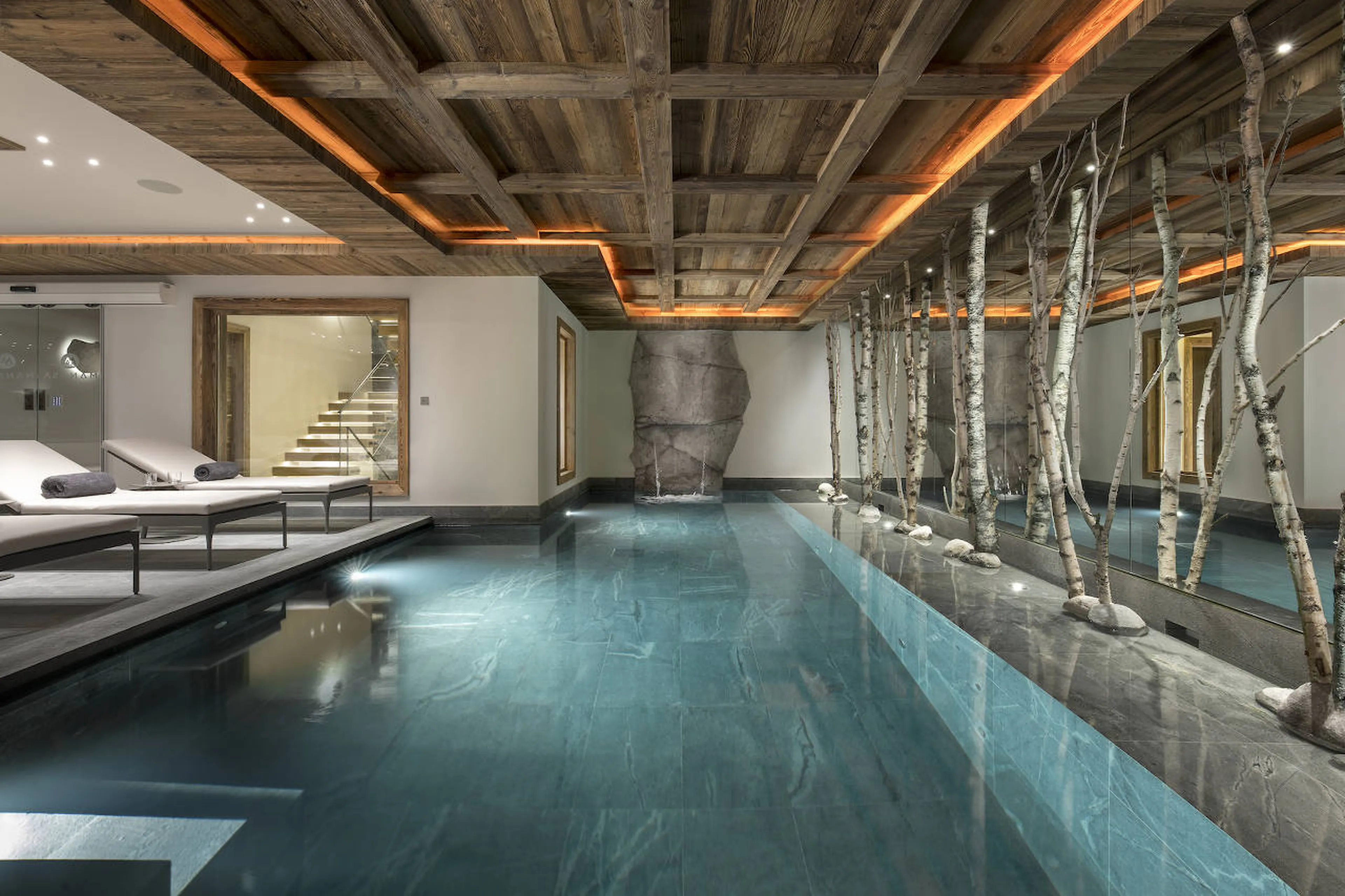 Spa with pool at Chalet Manasa in Courchevel 1850