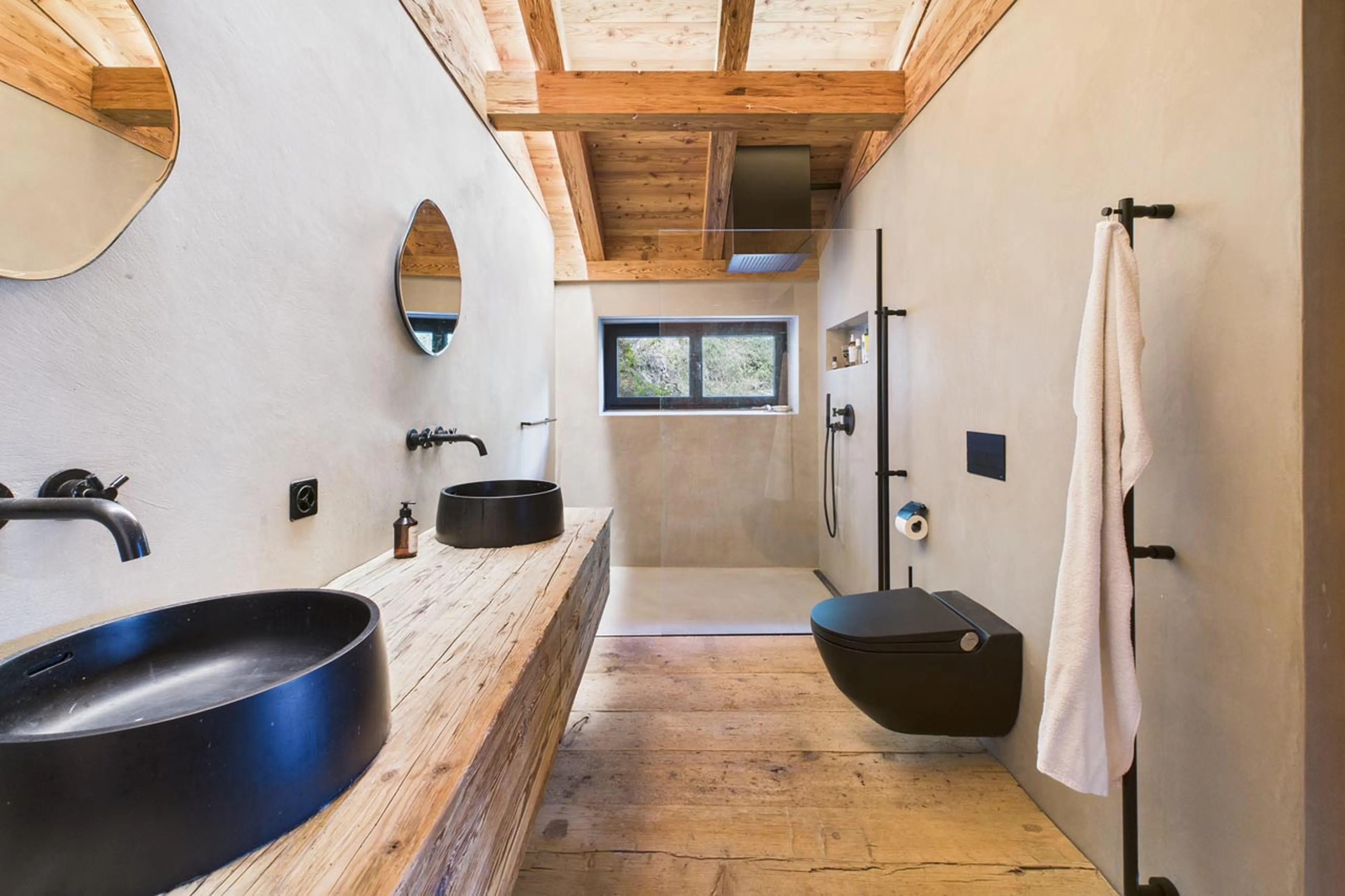 En-suite shower room at Chalet Mannenberg near Gstaad