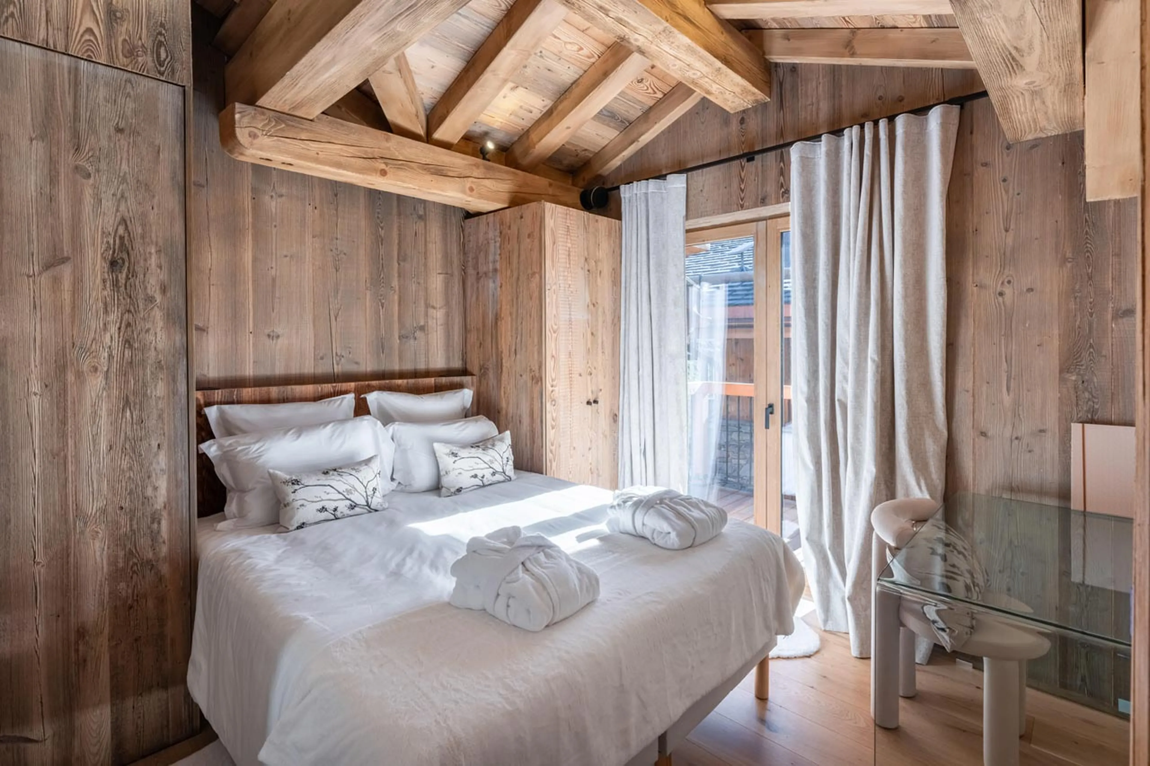 Double bedroom in Chalet Marcel, St Martin de Belleville